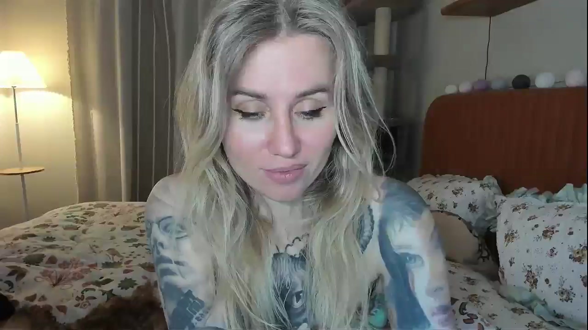 Gallery image thumbnail from Alexa_Smithhh's myfreecams stream on, 03/17/2026, 21:11 image 19 of 20