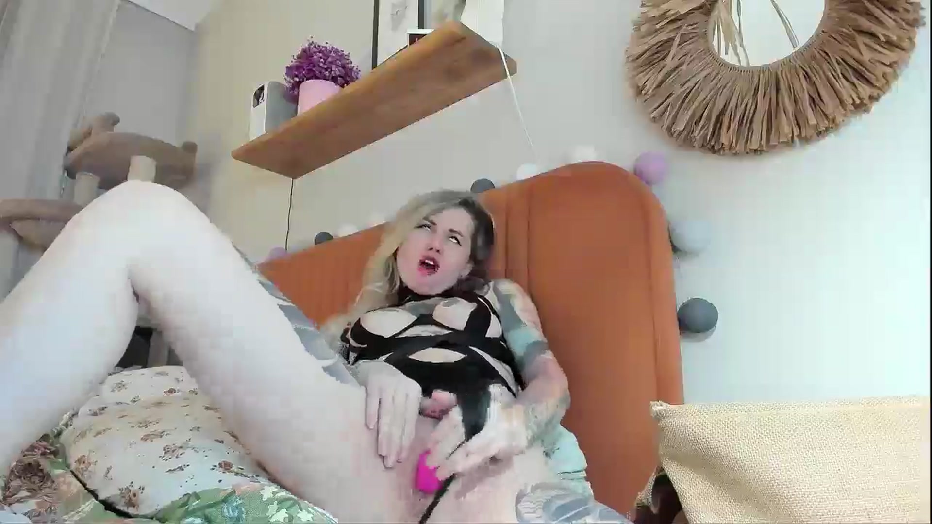 Gallery image thumbnail from Alexa_Smithhh's myfreecams stream on, 03/29/2026, 21:30 image 4 of 20
