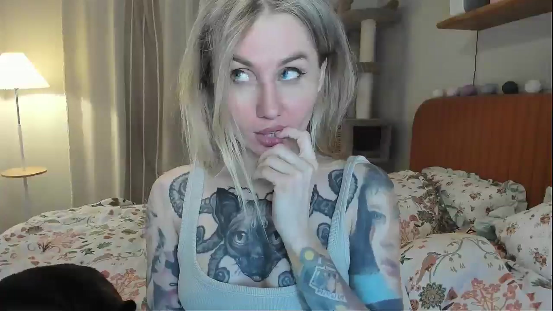Gallery image thumbnail from Alexa_Smithhh's myfreecams stream on, 03/31/2026, 20:36 image 18 of 20