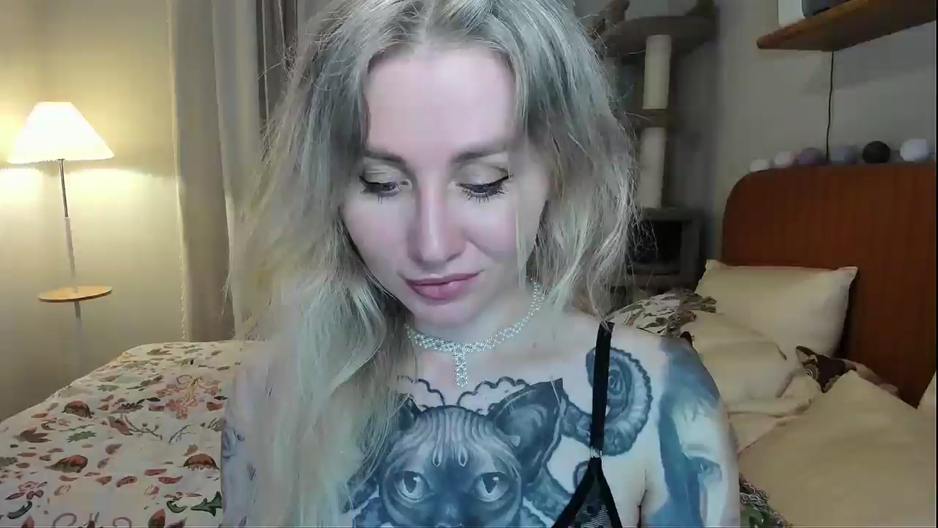 Gallery image thumbnail from Alexa_Smithhh's myfreecams stream on, 04/06/2026, 18:59 image 2 of 20