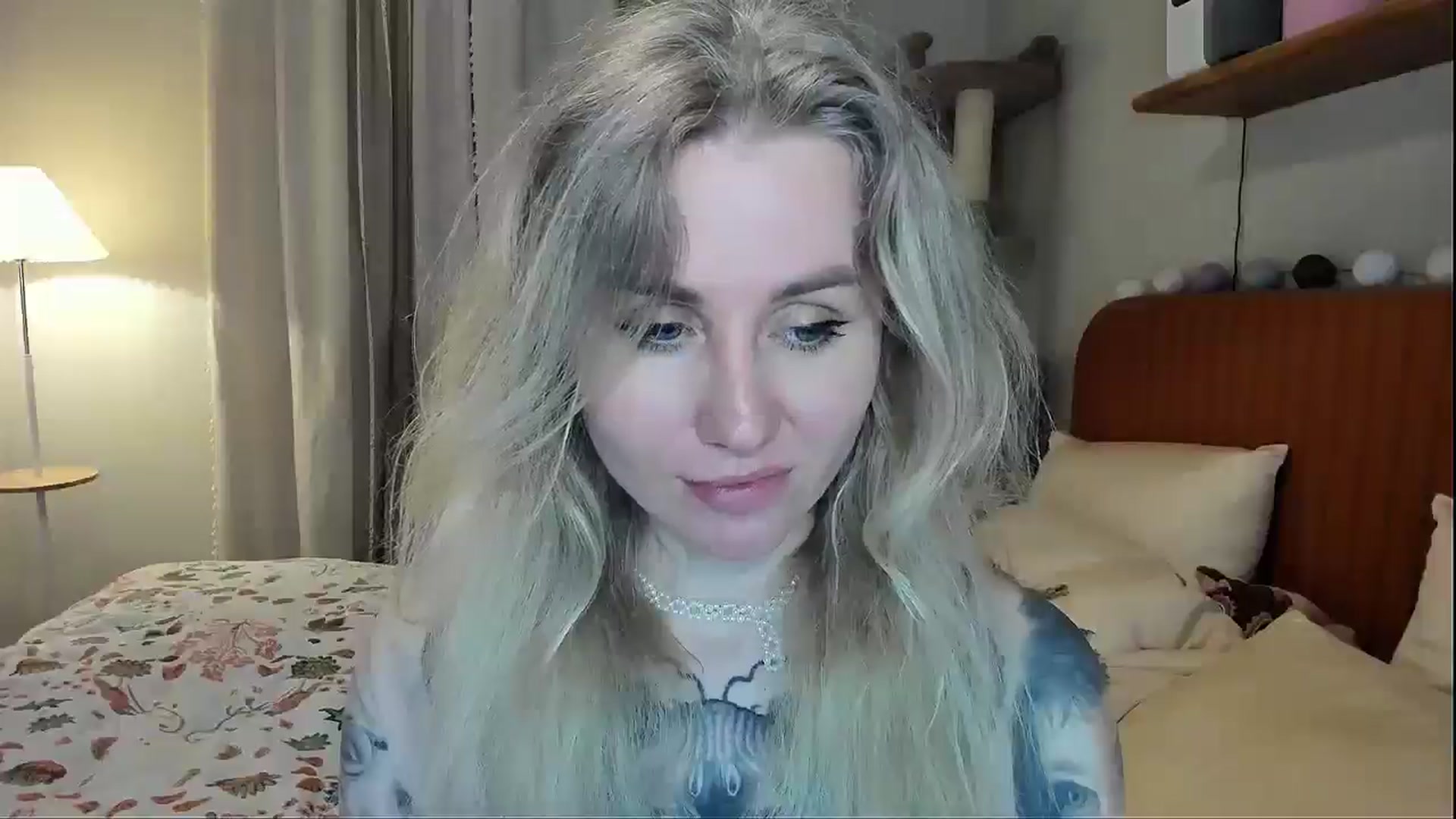Gallery image thumbnail from Alexa_Smithhh's myfreecams stream on, 04/06/2026, 21:40 image 6 of 20