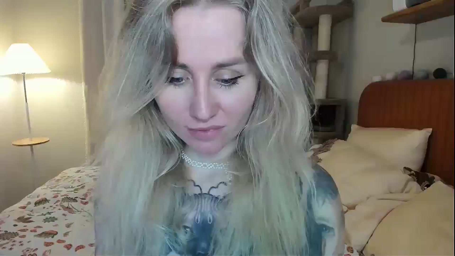 Gallery image thumbnail from Alexa_Smithhh's myfreecams stream on, 04/06/2026, 21:40 image 18 of 20