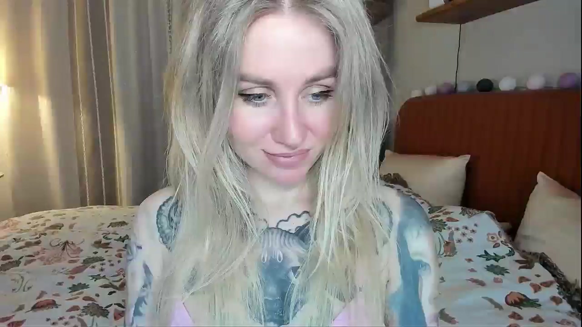Gallery image thumbnail from Alexa_Smithhh's myfreecams stream on, 04/09/2026, 19:01 image 11 of 20