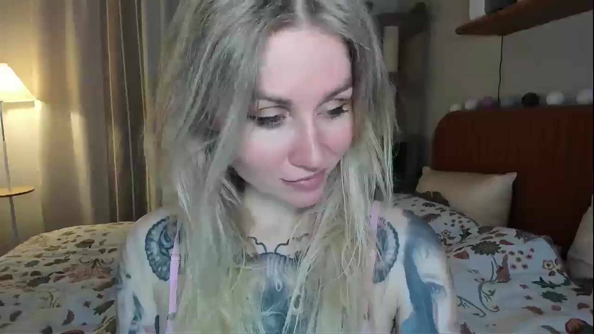 Gallery image thumbnail from Alexa_Smithhh's myfreecams stream on, 04/09/2026, 19:01 image 17 of 20