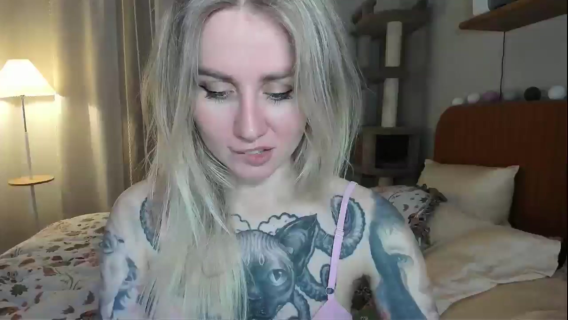 Gallery image thumbnail from Alexa_Smithhh's myfreecams stream on, 04/09/2026, 20:45 image 1 of 20