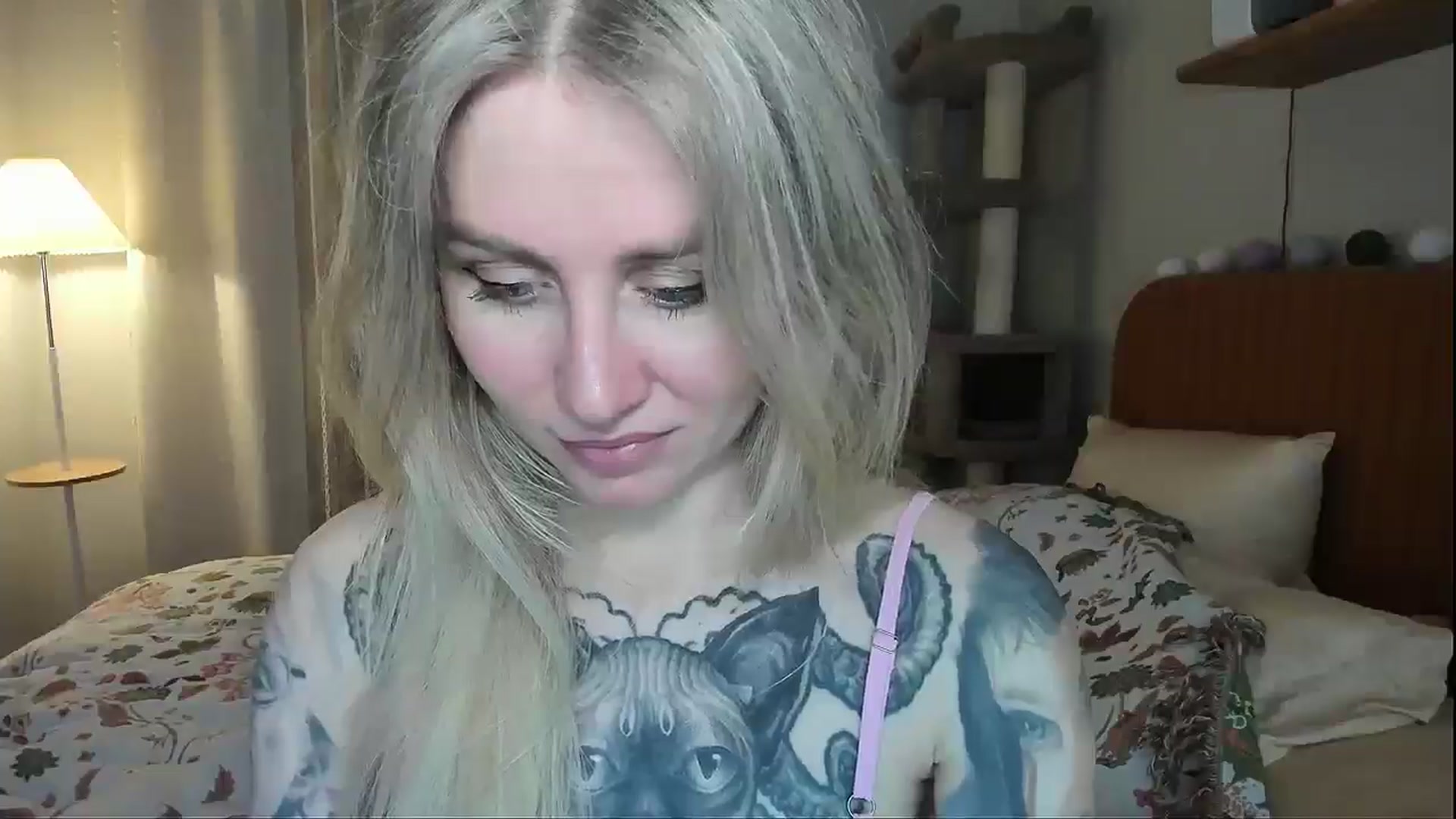 Gallery image thumbnail from Alexa_Smithhh's myfreecams stream on, 04/09/2026, 20:45 image 2 of 20