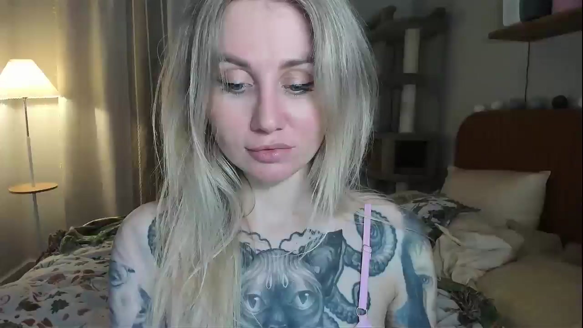 Gallery image thumbnail from Alexa_Smithhh's myfreecams stream on, 04/09/2026, 21:28 image 16 of 20
