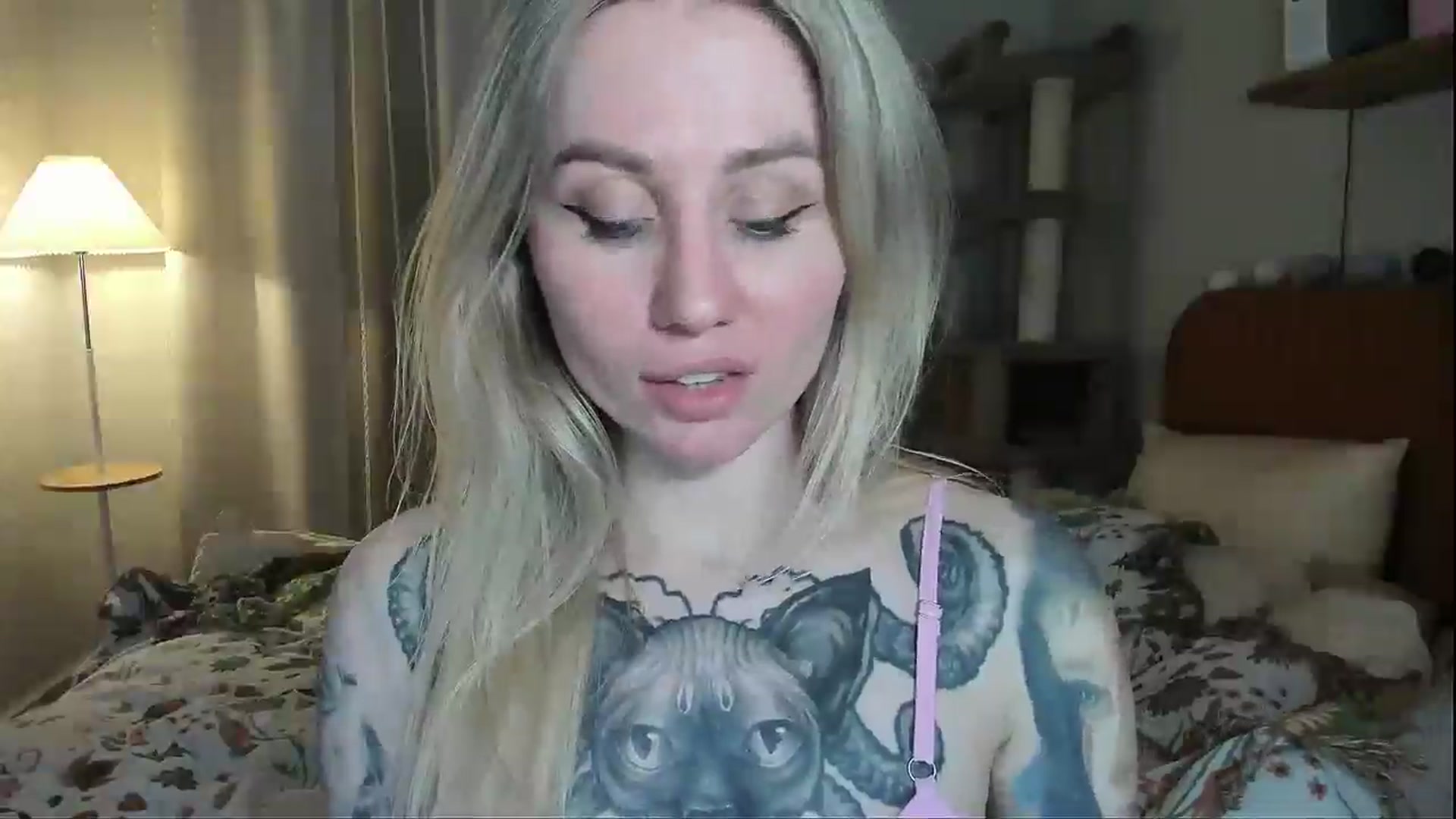 Gallery image thumbnail from Alexa_Smithhh's myfreecams stream on, 04/09/2026, 21:28 image 8 of 20