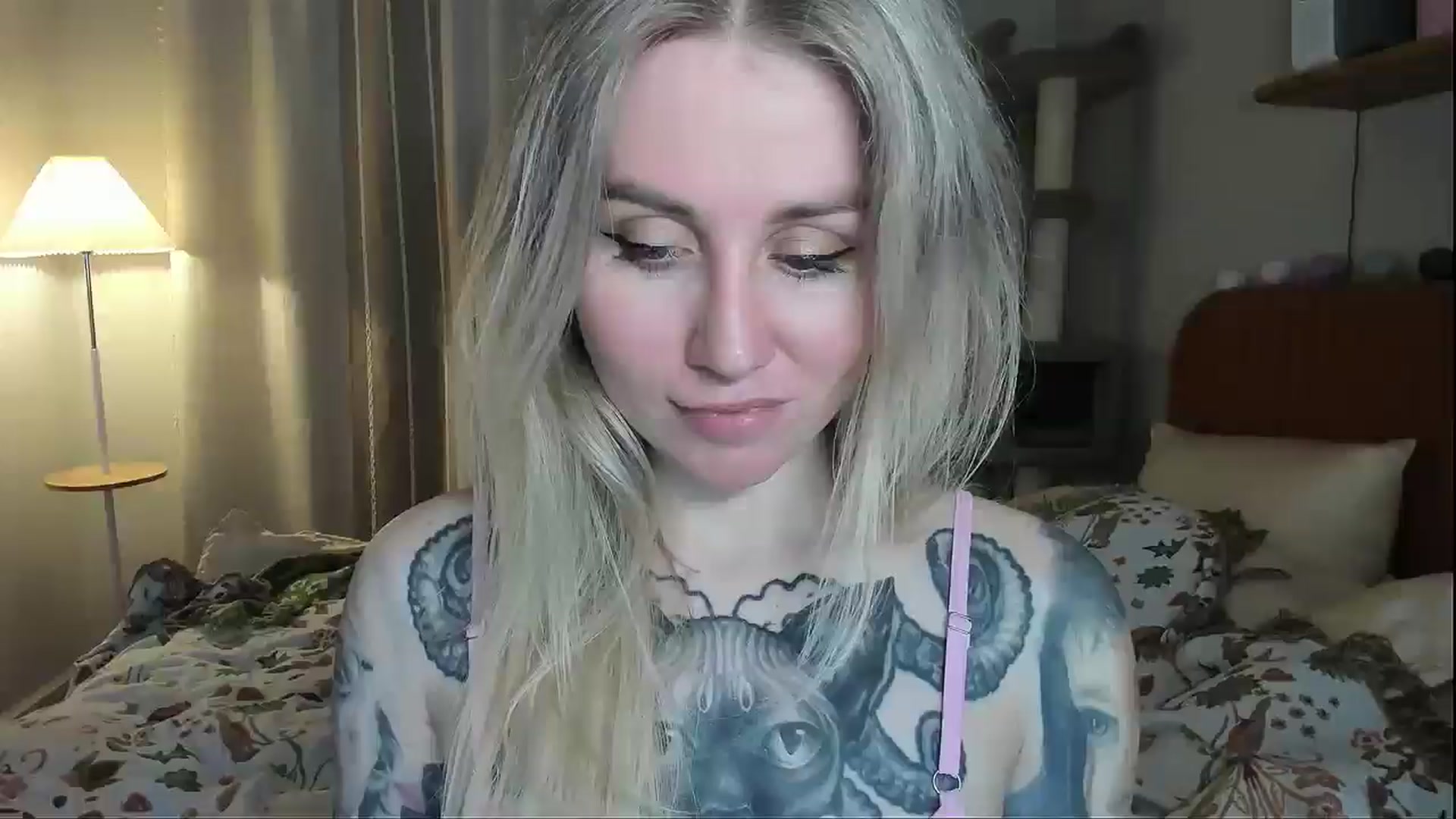 Gallery image thumbnail from Alexa_Smithhh's myfreecams stream on, 04/09/2026, 21:28 image 3 of 20