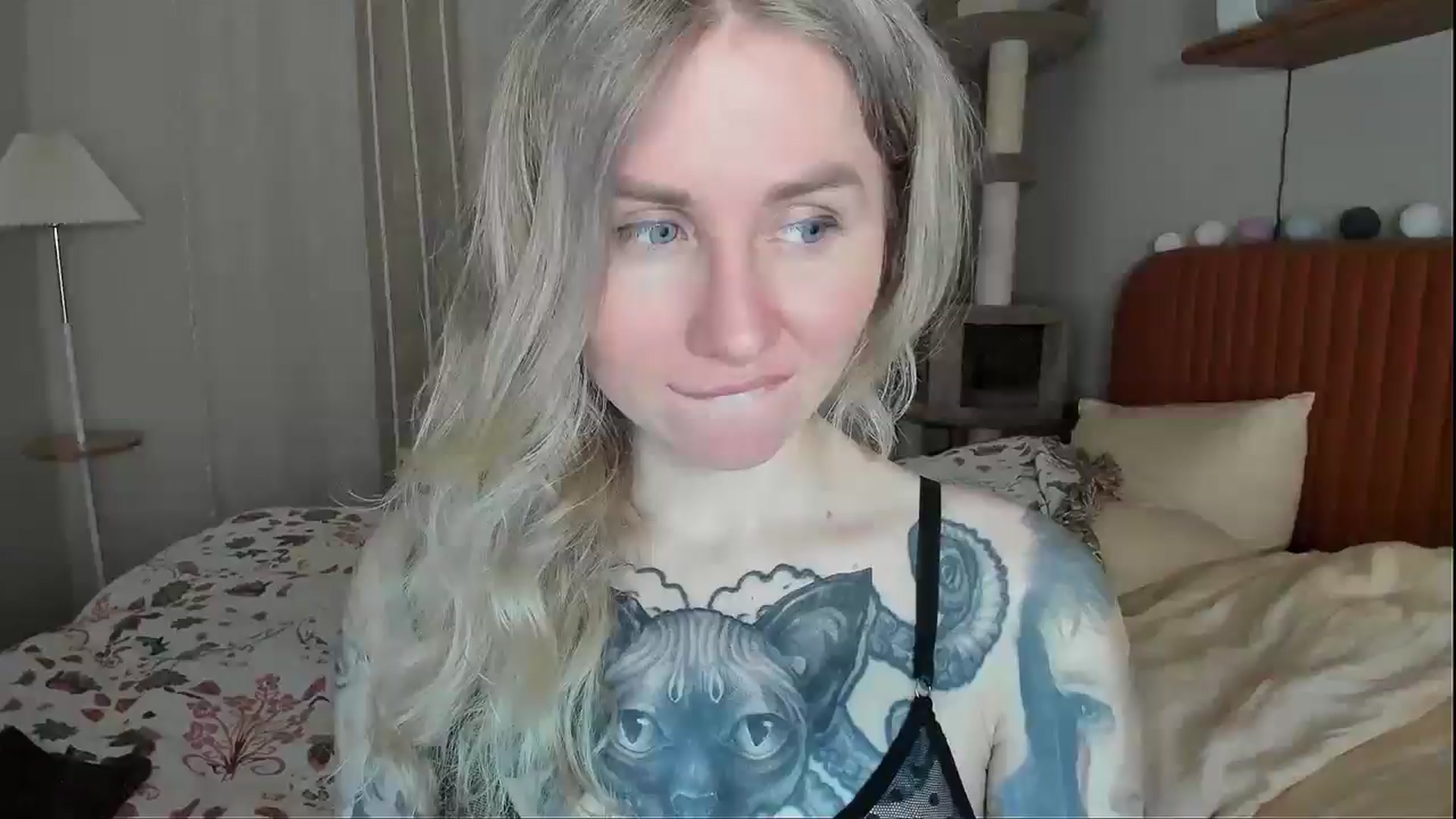 Gallery image thumbnail from Alexa_Smithhh's myfreecams stream on, 04/12/2026, 21:21 image 16 of 20