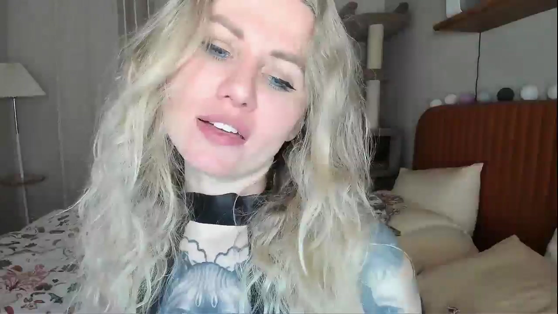 Gallery image thumbnail from Alexa_Smithhh's myfreecams stream on, 04/15/2026, 18:21 image 10 of 20
