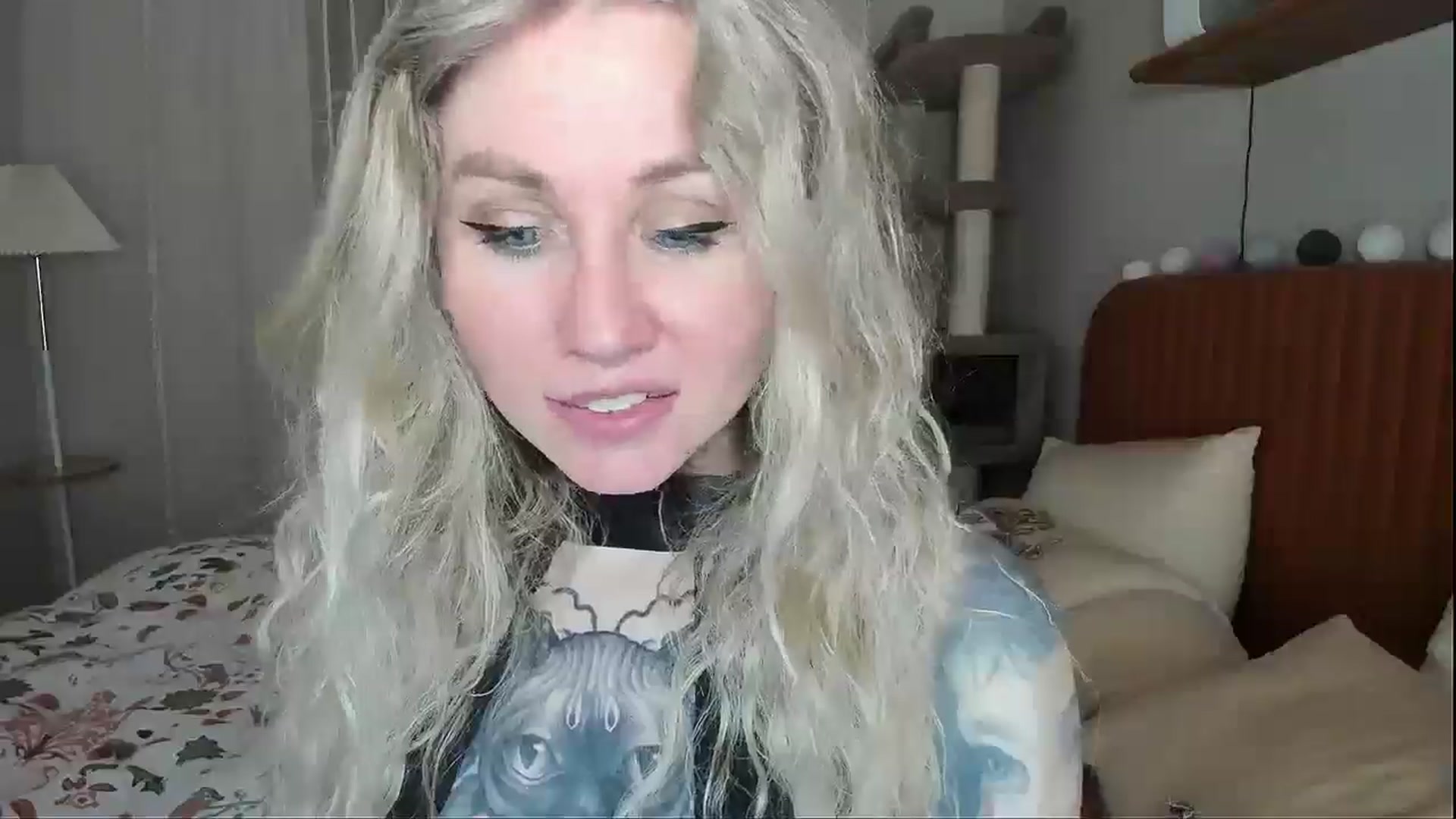 Gallery image thumbnail from Alexa_Smithhh's myfreecams stream on, 04/15/2026, 18:21 image 2 of 20