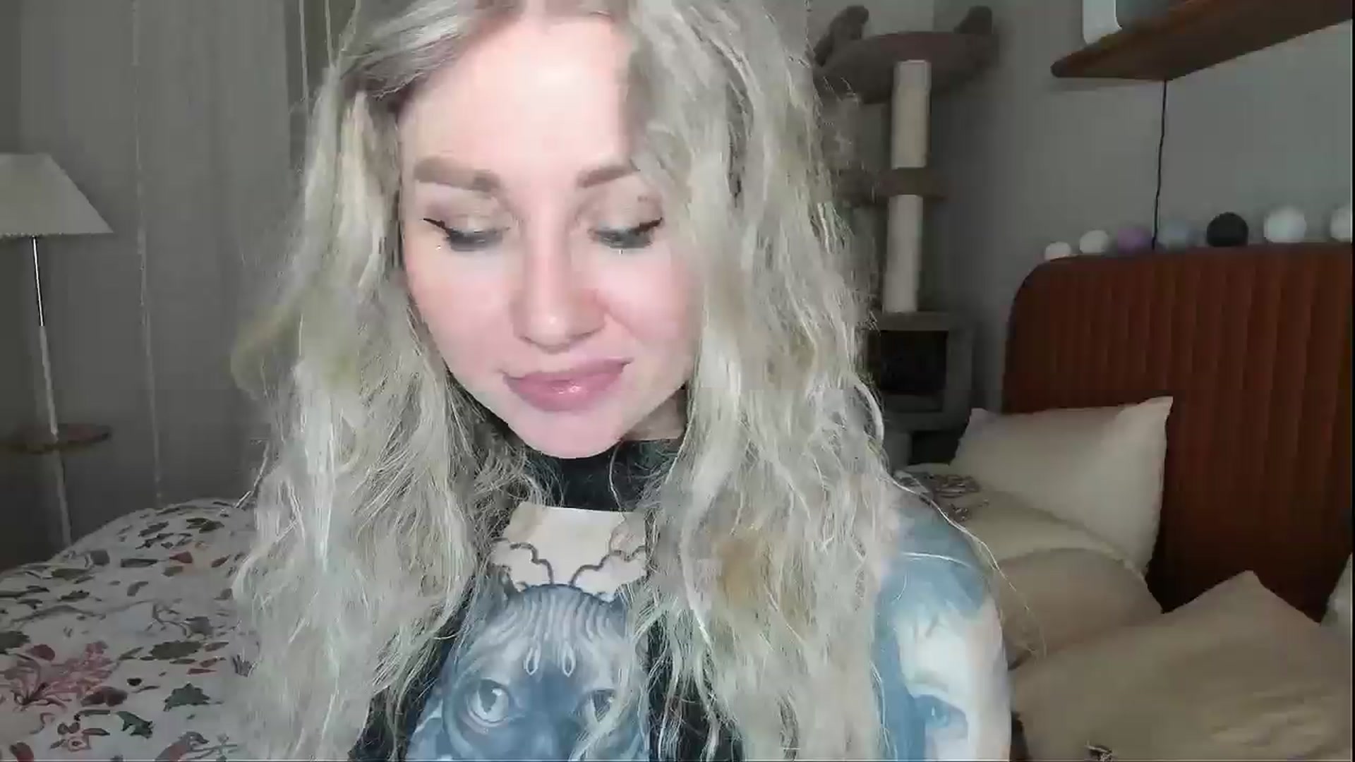 Gallery image thumbnail from Alexa_Smithhh's myfreecams stream on, 04/15/2026, 18:21 image 5 of 20