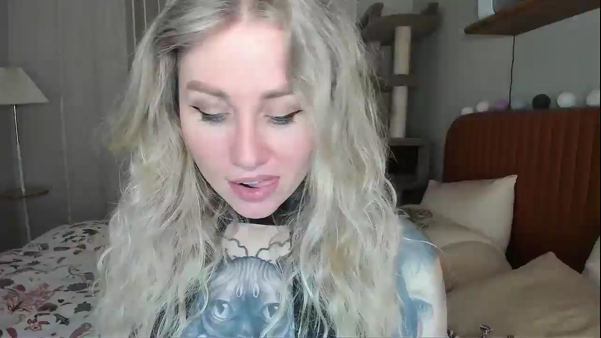 Gallery image thumbnail from Alexa_Smithhh's myfreecams stream on, 04/15/2026, 18:21 image 16 of 20