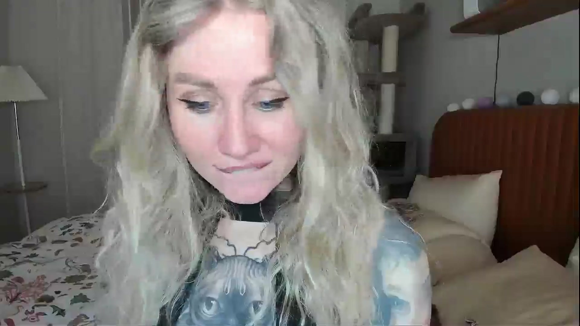 Gallery image thumbnail from Alexa_Smithhh's myfreecams stream on, 04/15/2026, 18:21 image 3 of 20