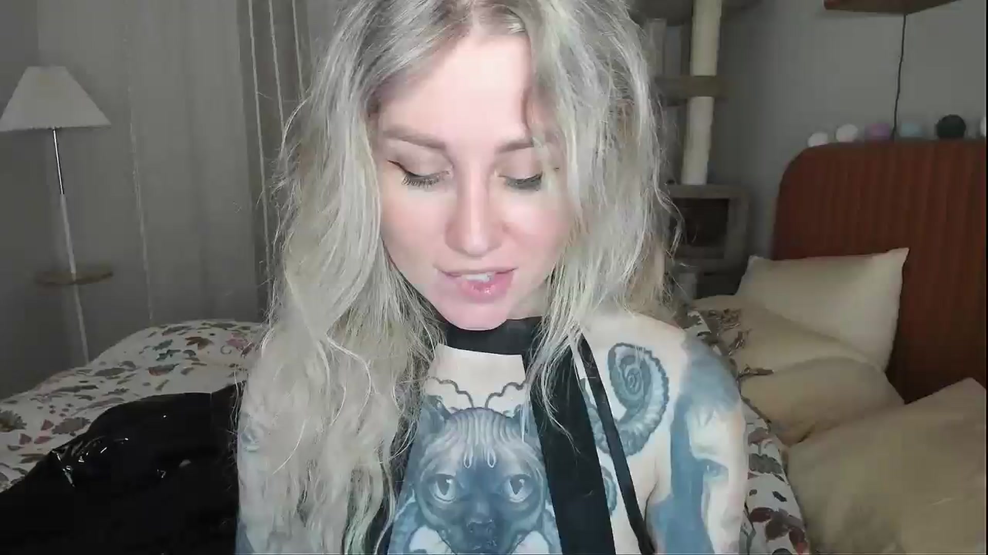 Gallery image thumbnail from Alexa_Smithhh's myfreecams stream on, 04/15/2026, 21:10 image 17 of 20