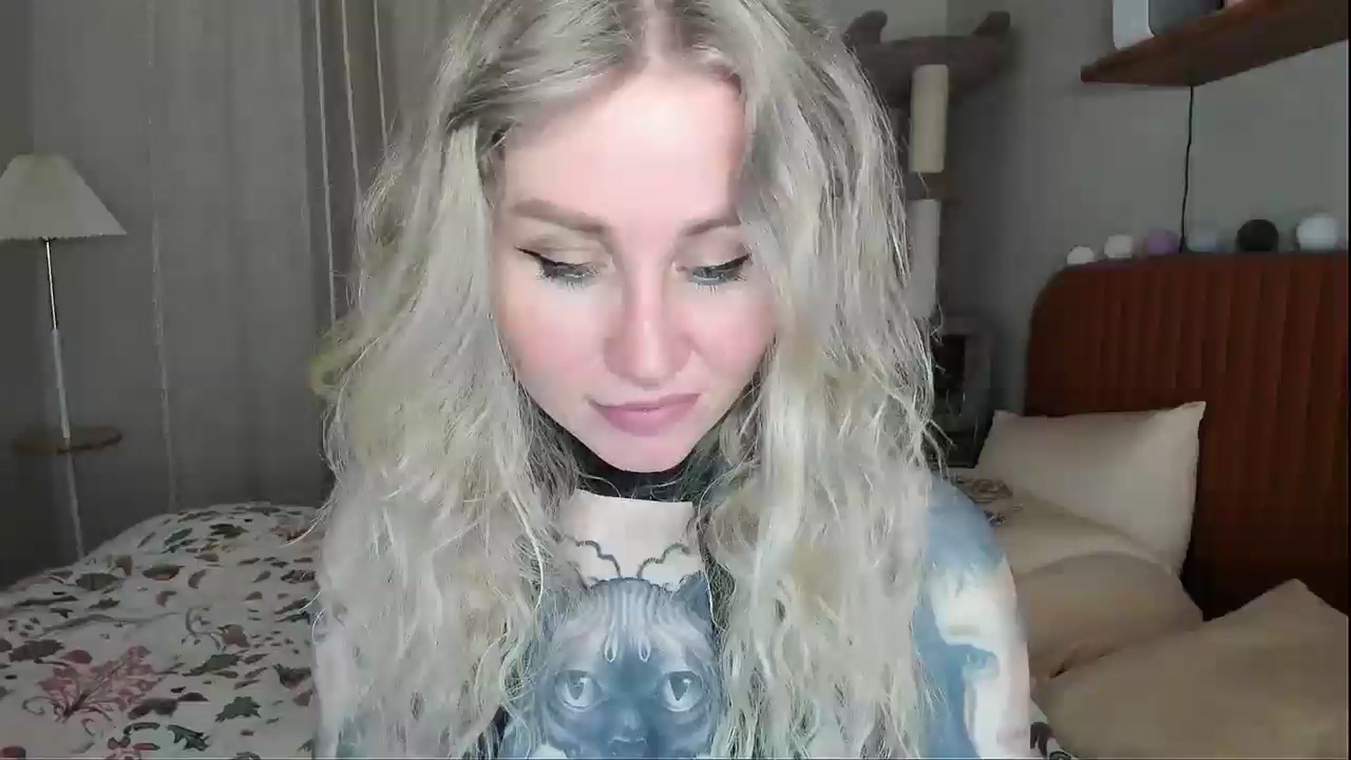 Gallery image thumbnail from Alexa_Smithhh's myfreecams stream on, 04/15/2026, 21:10 image 2 of 20