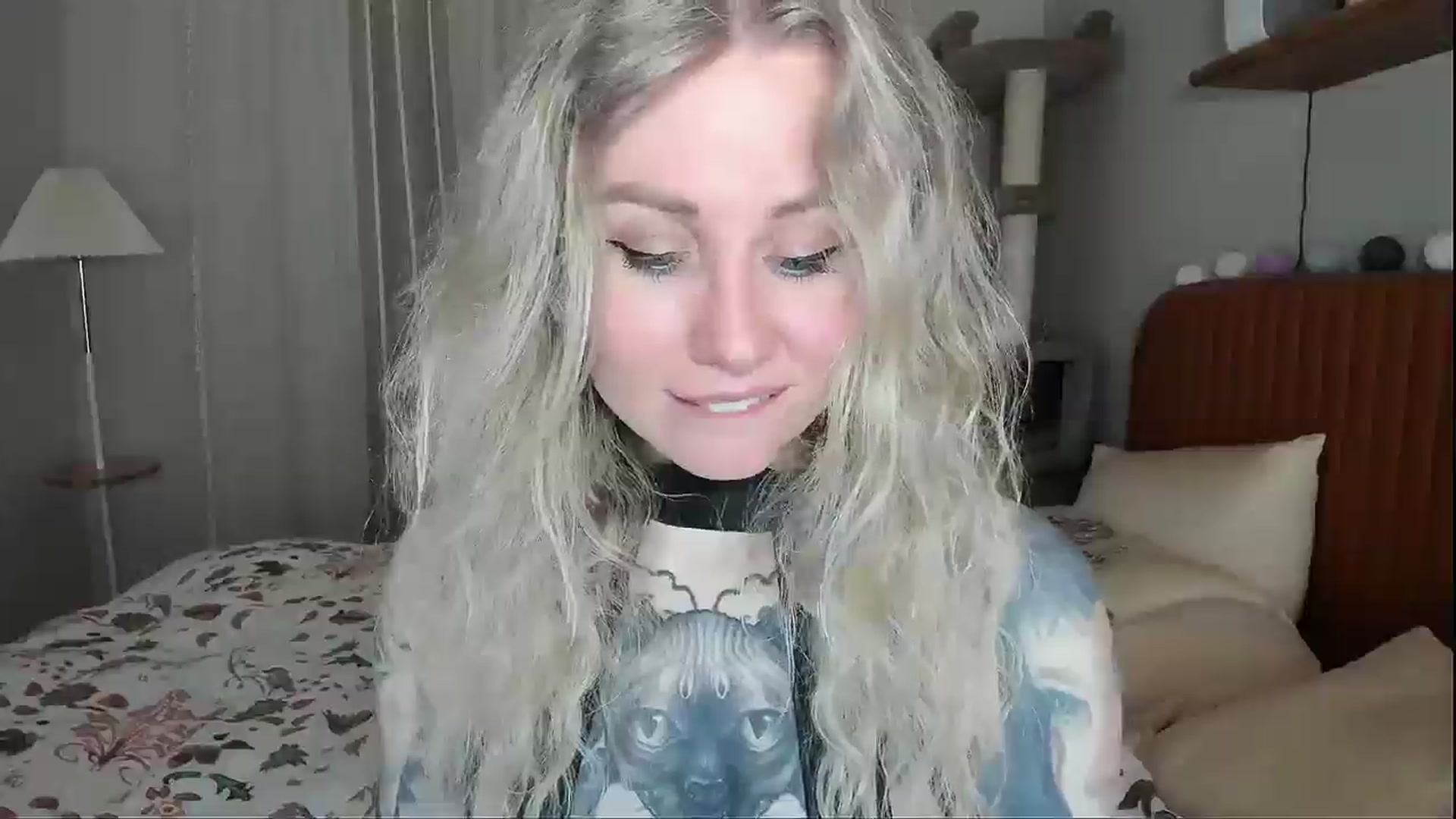 Gallery image thumbnail from Alexa_Smithhh's myfreecams stream on, 04/15/2026, 21:10 image 4 of 20