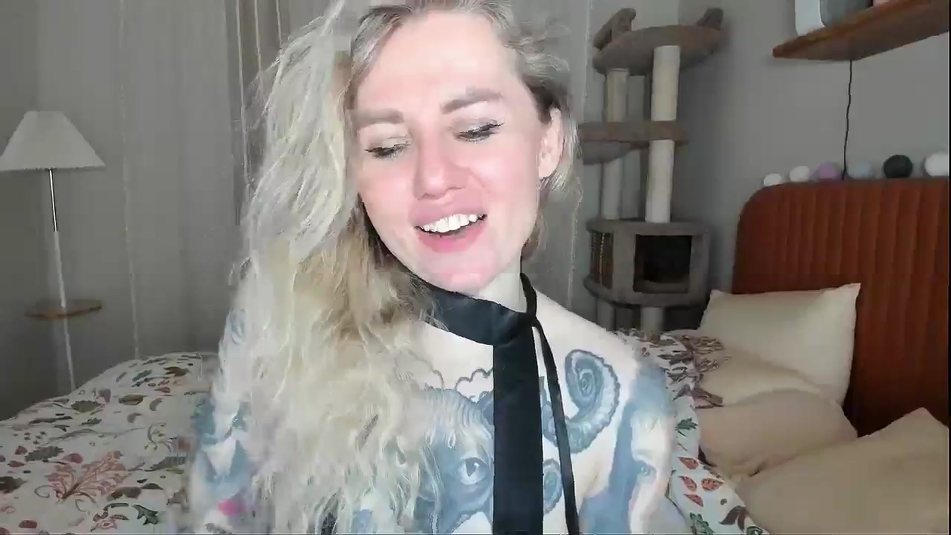 Gallery image thumbnail from Alexa_Smithhh's myfreecams stream on, 04/15/2026, 21:10 image 7 of 20