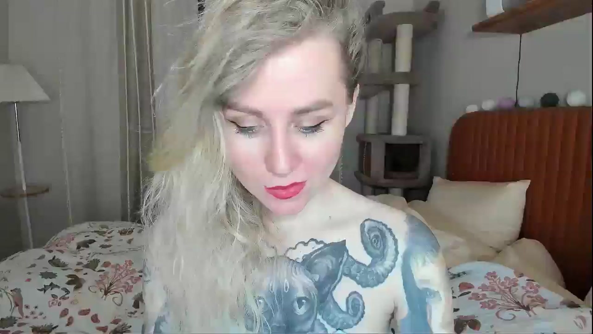 Gallery image thumbnail from Alexa_Smithhh's myfreecams stream on, 04/16/2026, 20:40 image 14 of 20