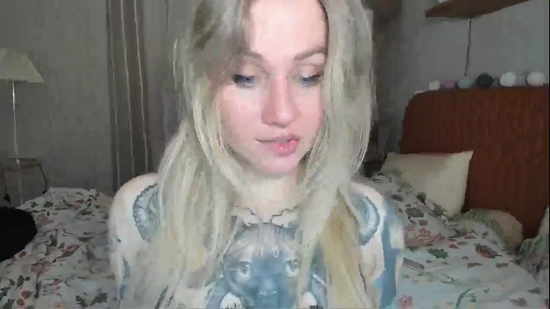 Gallery image thumbnail from Alexa_Smithhh's myfreecams stream on, 04/19/2026, 19:14 image 16 of 20