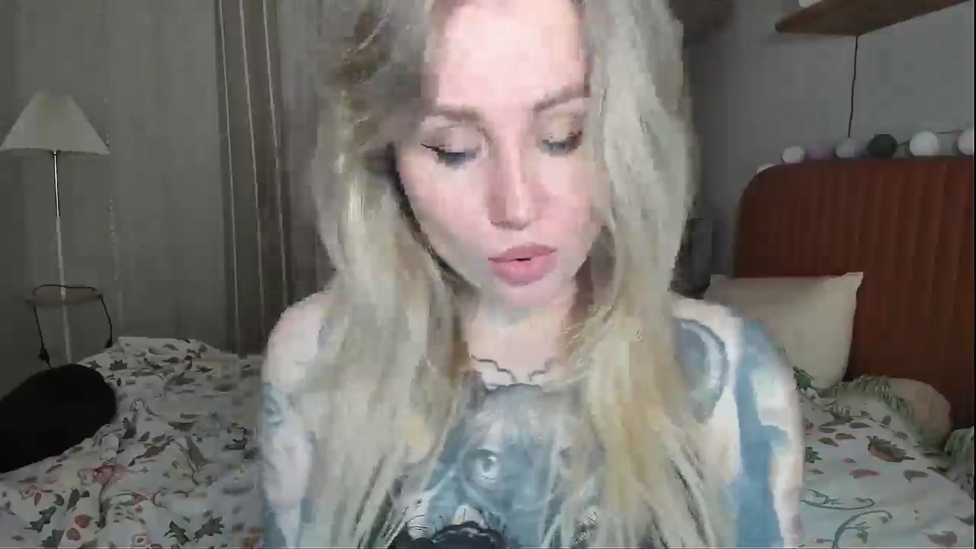 Gallery image thumbnail from Alexa_Smithhh's myfreecams stream on, 04/19/2026, 19:14 image 8 of 20