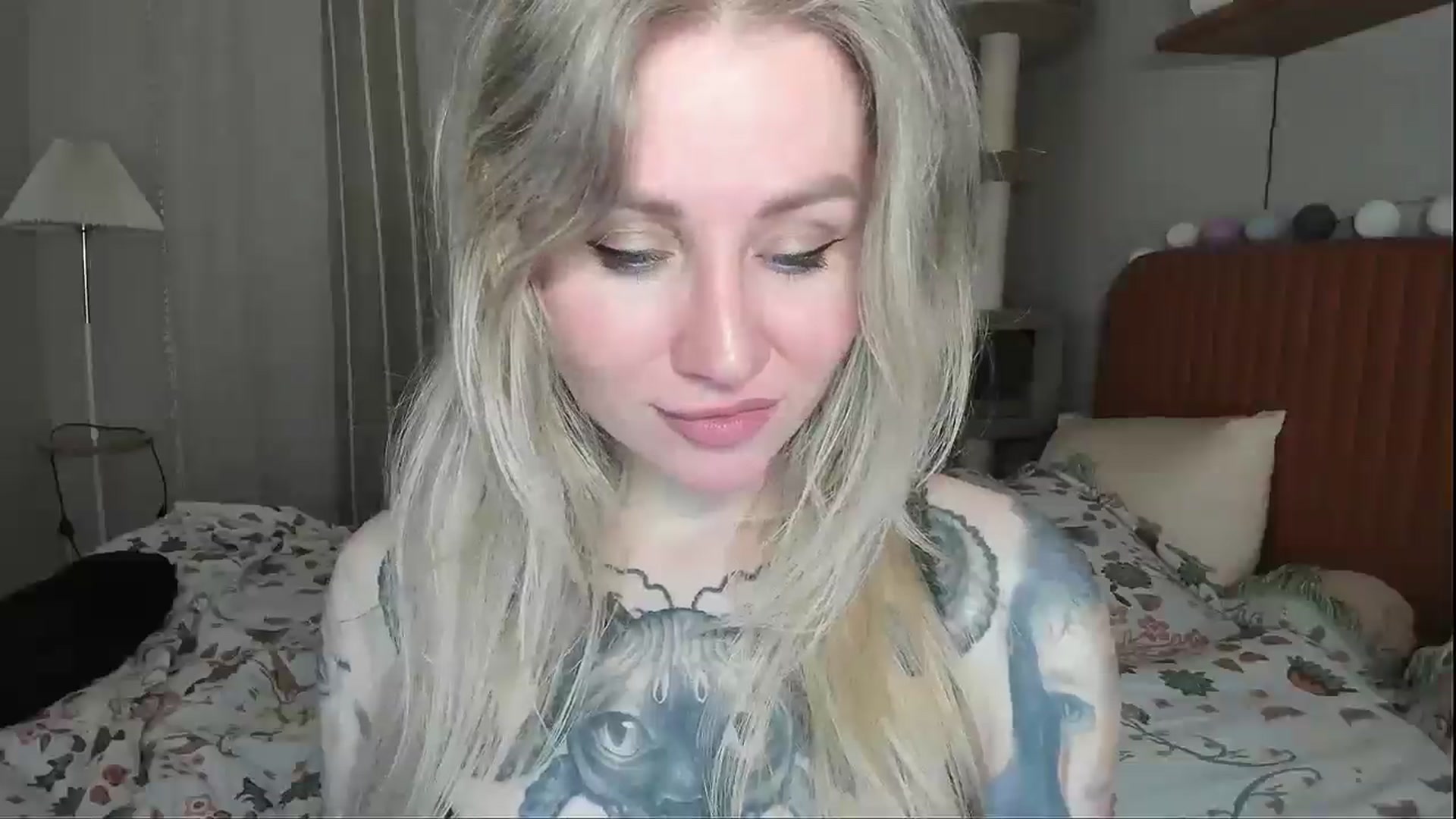 Gallery image thumbnail from Alexa_Smithhh's myfreecams stream on, 04/19/2026, 19:14 image 13 of 20