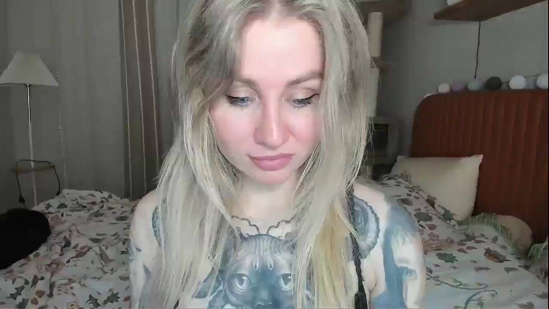 Gallery image thumbnail from Alexa_Smithhh's myfreecams stream on, 04/19/2026, 19:14 image 15 of 20