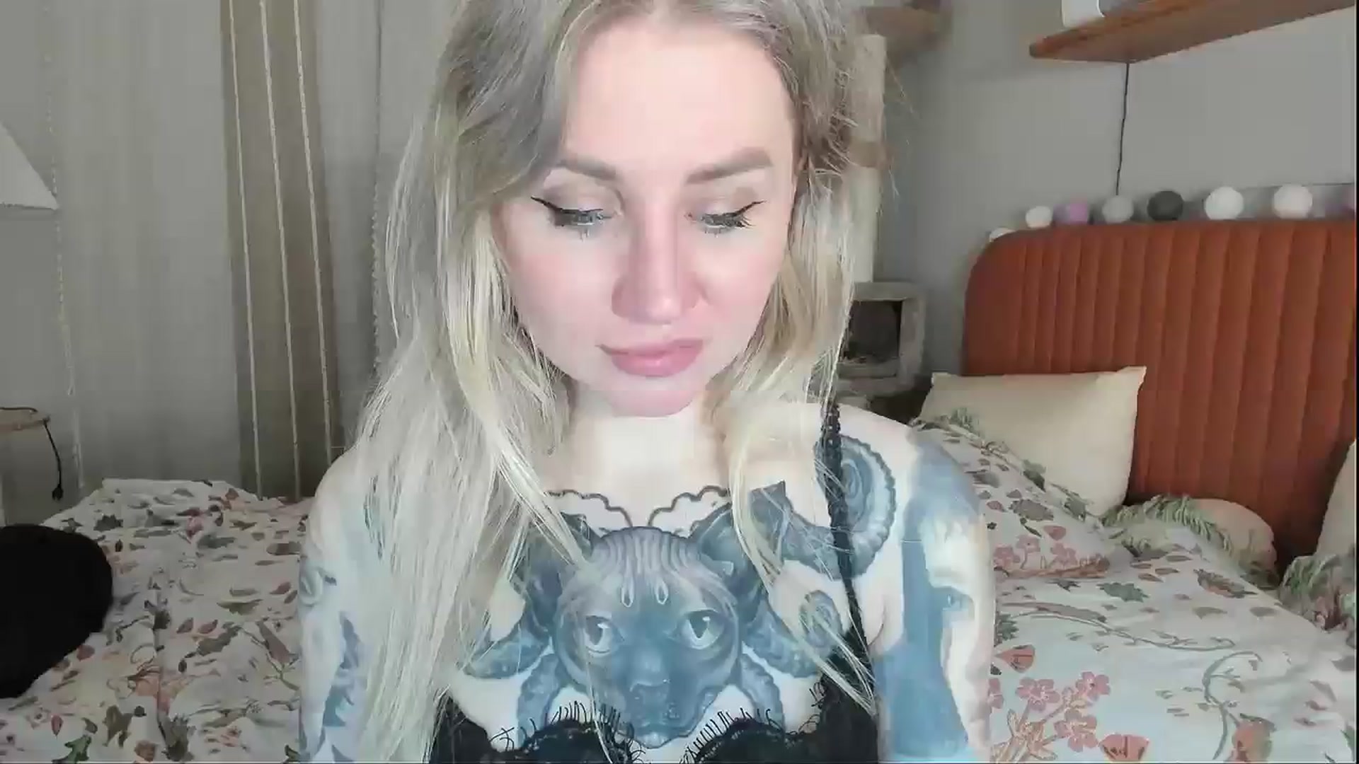 Gallery image thumbnail from Alexa_Smithhh's myfreecams stream on, 04/19/2026, 19:14 image 19 of 20