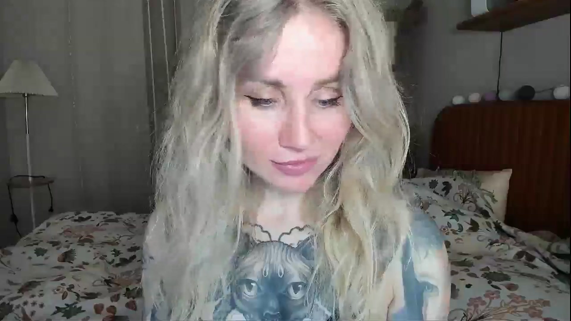 Gallery image thumbnail from Alexa_Smithhh's myfreecams stream on, 04/21/2026, 20:22 image 9 of 20