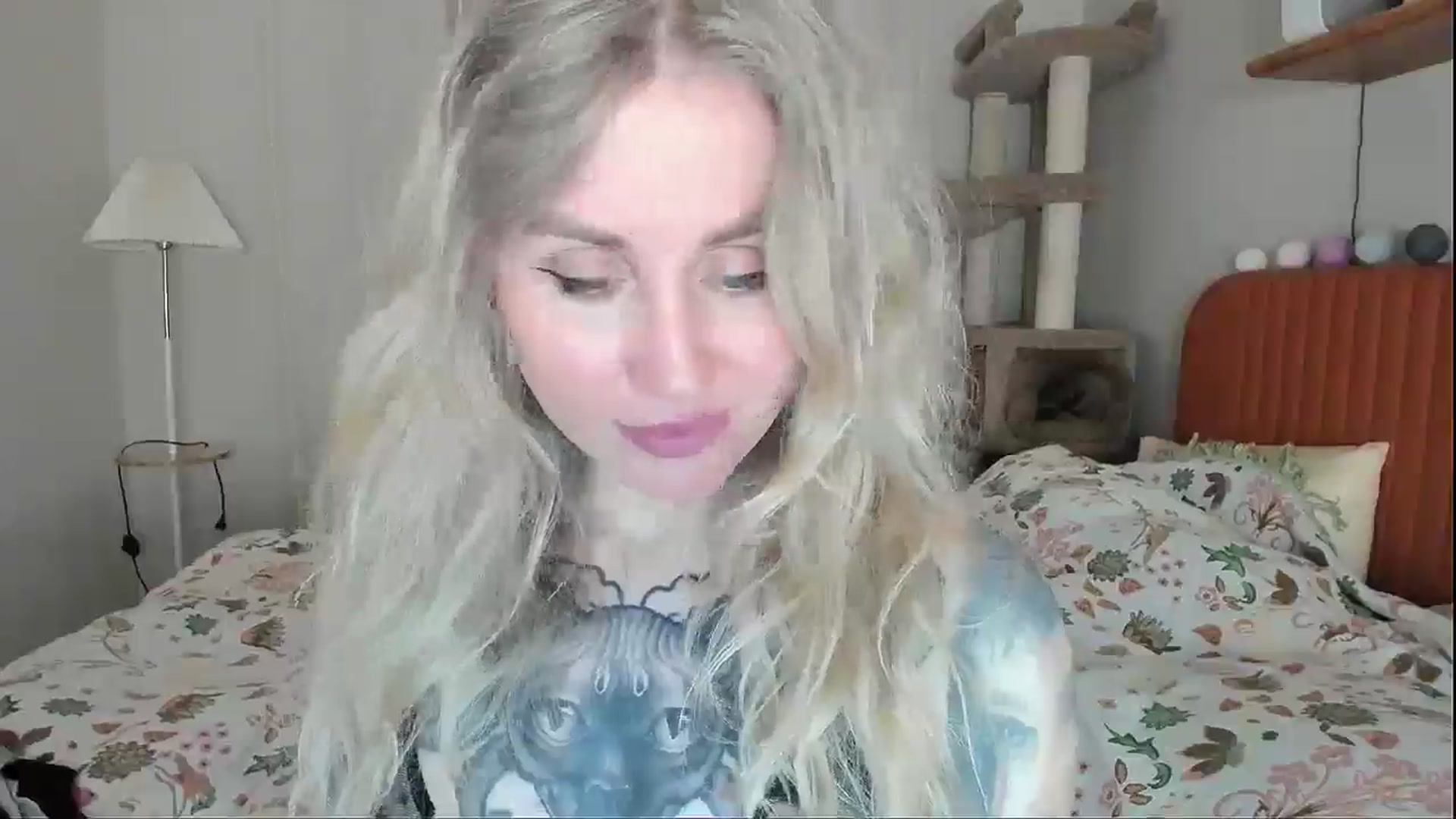 Gallery image thumbnail from Alexa_Smithhh's myfreecams stream on, 04/21/2026, 20:22 image 16 of 20