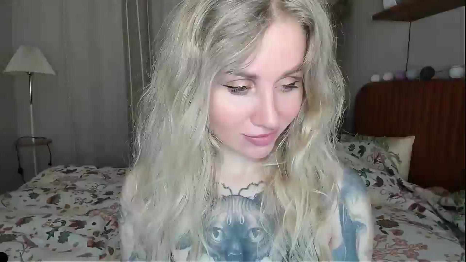 Gallery image thumbnail from Alexa_Smithhh's myfreecams stream on, 04/21/2026, 20:22 image 1 of 20