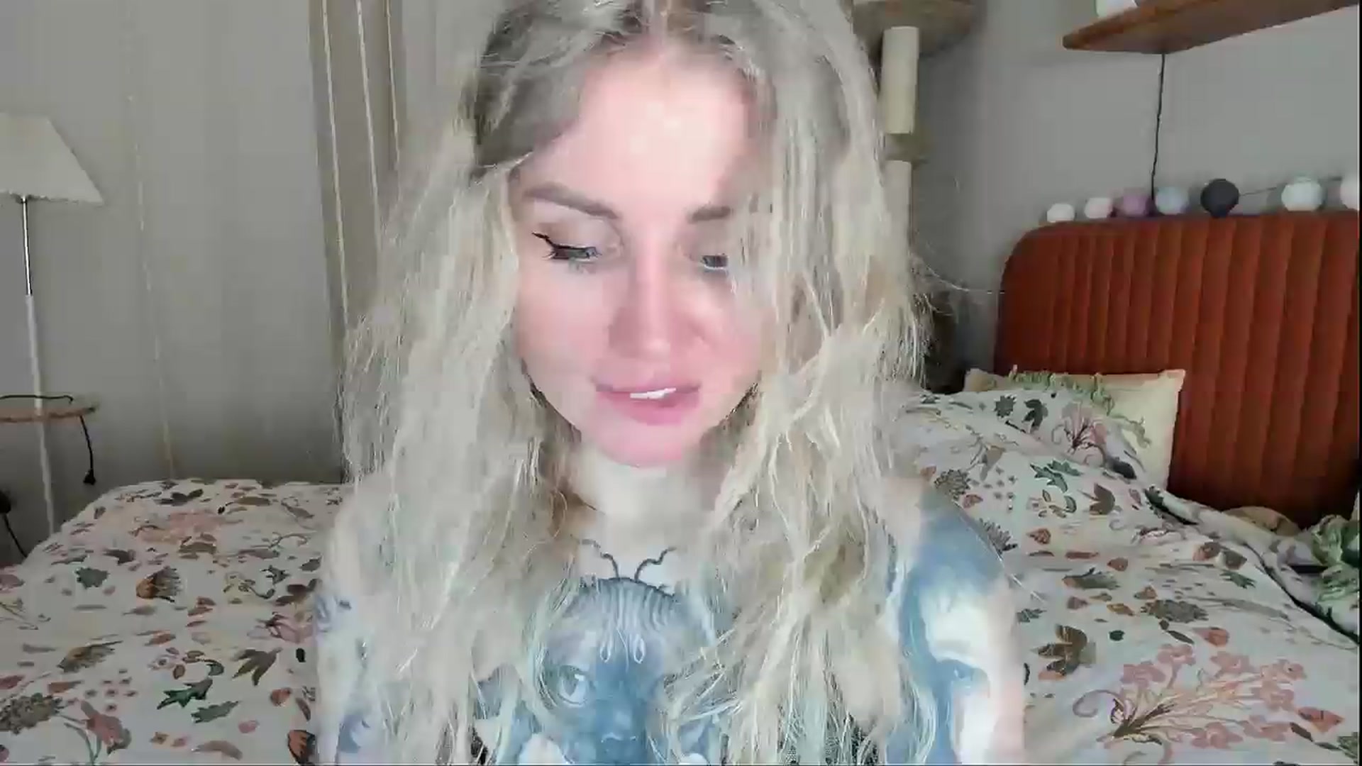 Gallery image thumbnail from Alexa_Smithhh's myfreecams stream on, 04/21/2026, 21:18 image 4 of 20