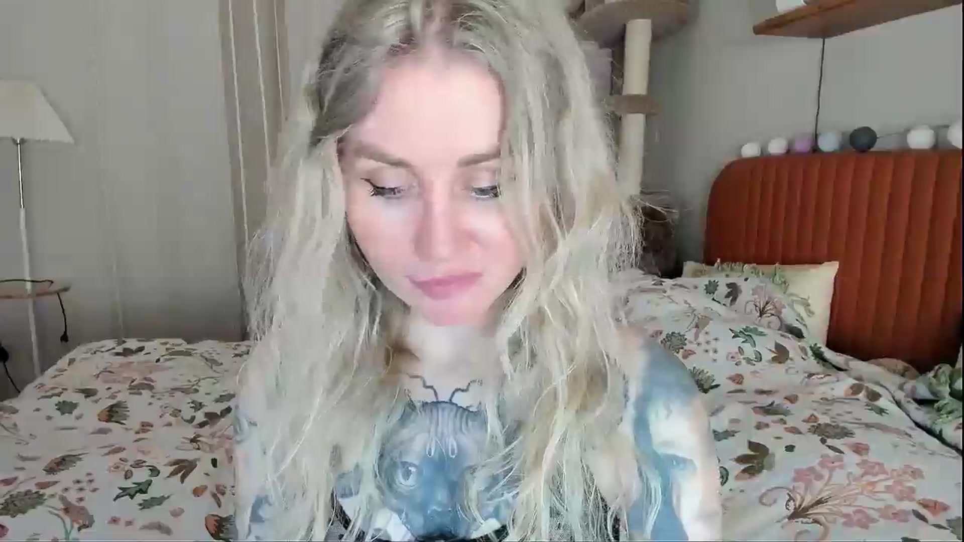Gallery image thumbnail from Alexa_Smithhh's myfreecams stream on, 04/21/2026, 21:18 image 14 of 20