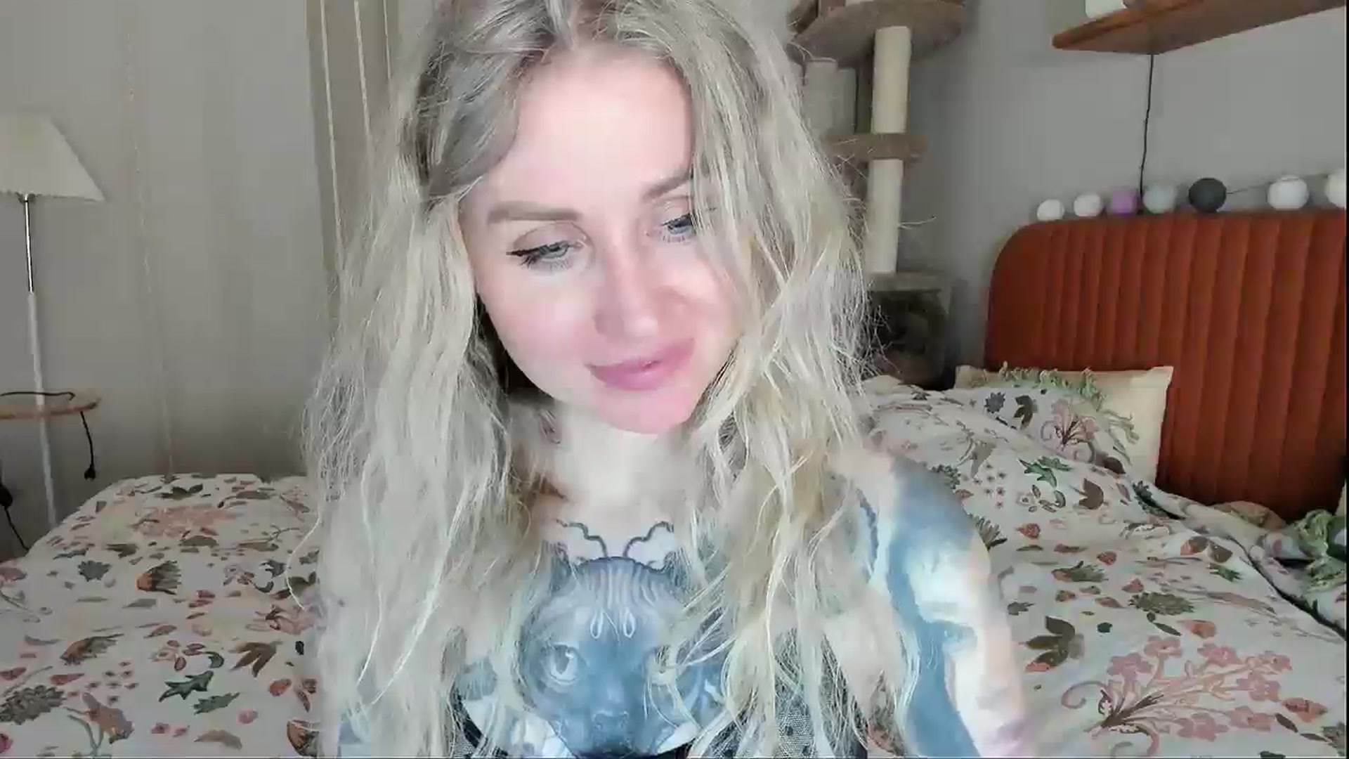 Gallery image thumbnail from Alexa_Smithhh's myfreecams stream on, 04/21/2026, 21:18 image 15 of 20