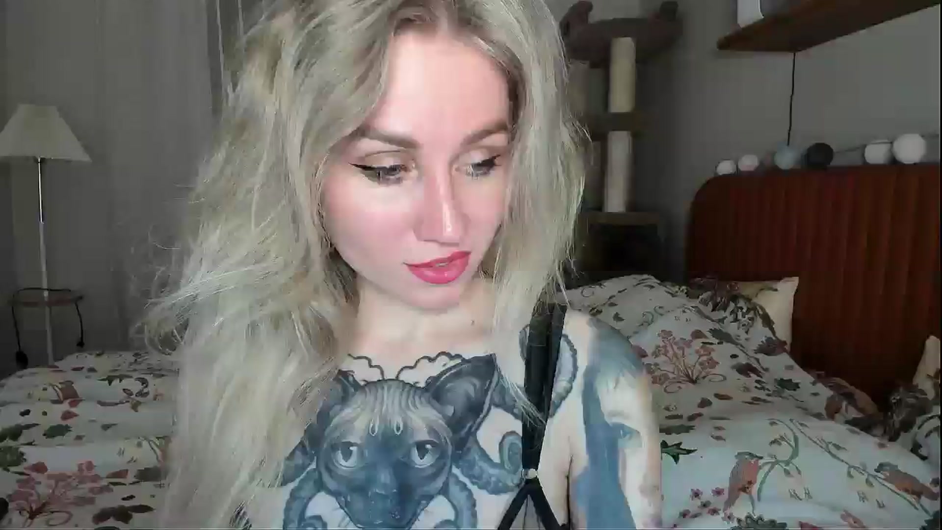 Gallery image thumbnail from Alexa_Smithhh's myfreecams stream on, 04/26/2026, 18:10 image 1 of 20