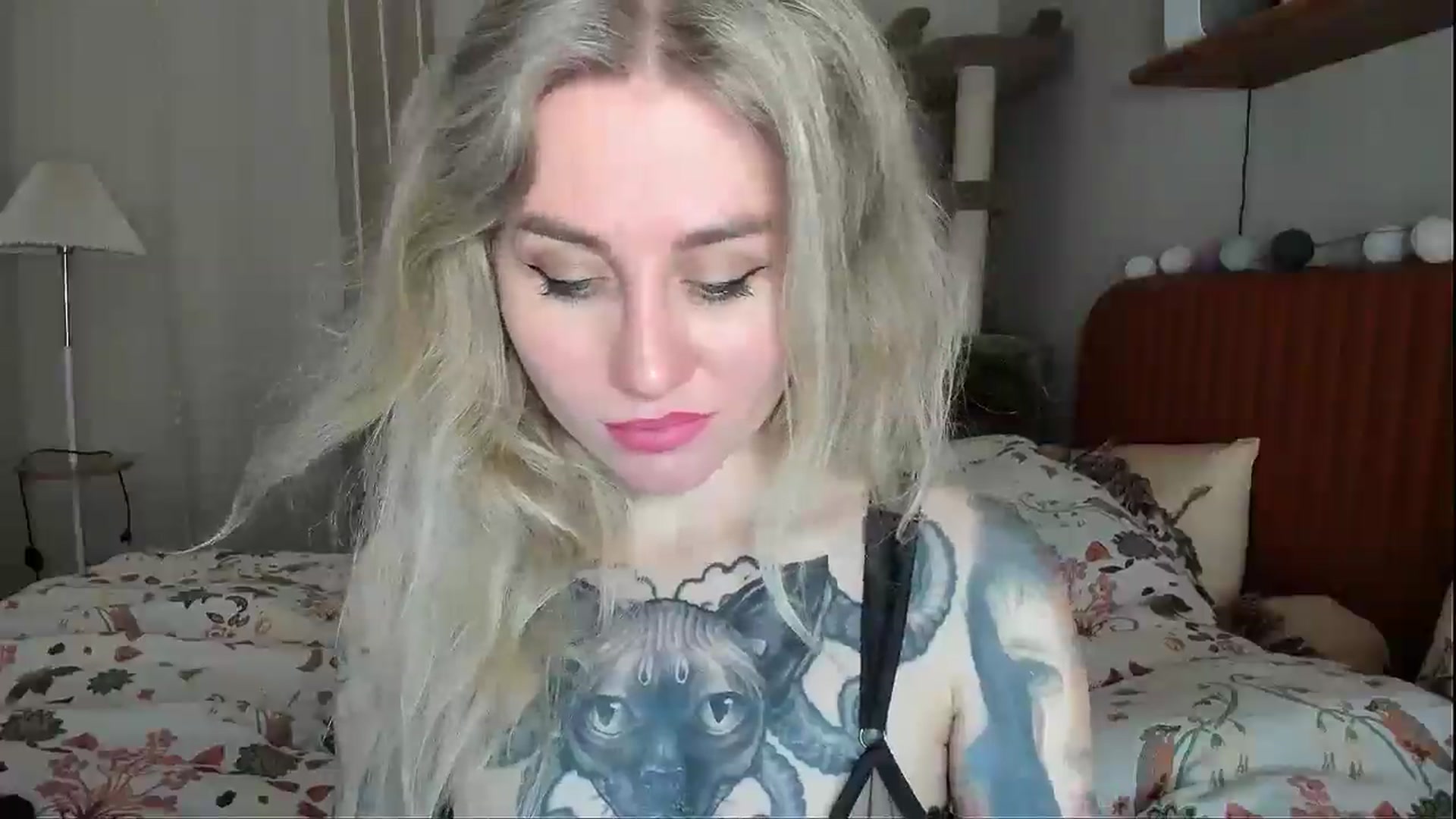 Gallery image thumbnail from Alexa_Smithhh's myfreecams stream on, 04/26/2026, 19:10 image 2 of 20