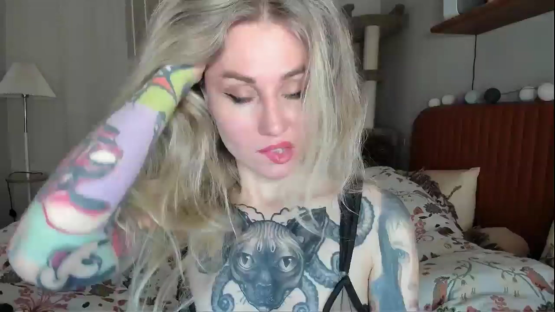 Gallery image thumbnail from Alexa_Smithhh's myfreecams stream on, 04/26/2026, 19:10 image 8 of 20