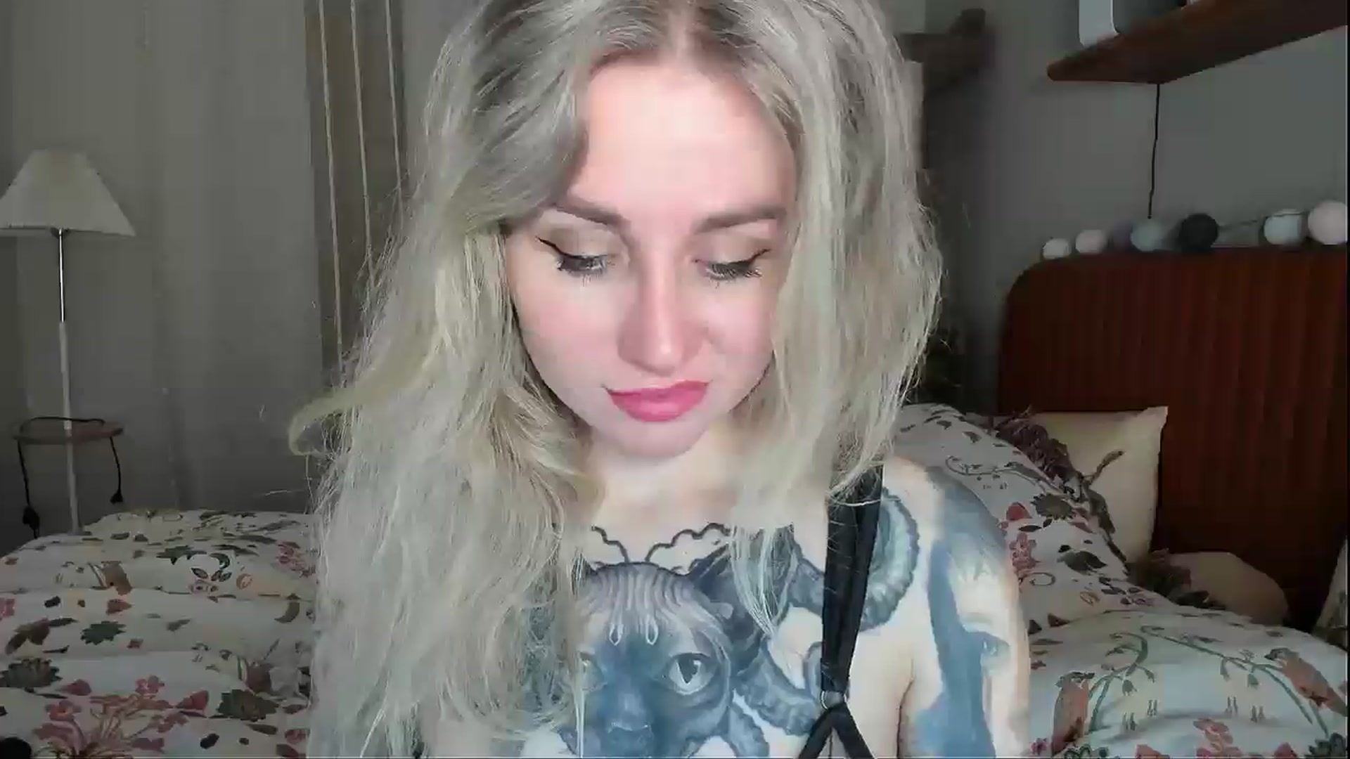 Gallery image thumbnail from Alexa_Smithhh's myfreecams stream on, 04/26/2026, 19:10 image 5 of 20