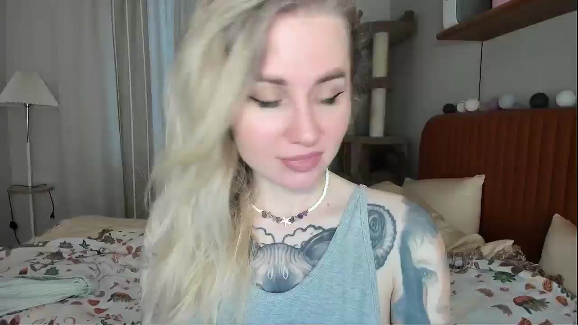 Gallery image thumbnail from Alexa_Smithhh's myfreecams stream on, 04/28/2026, 19:20 image 1 of 20