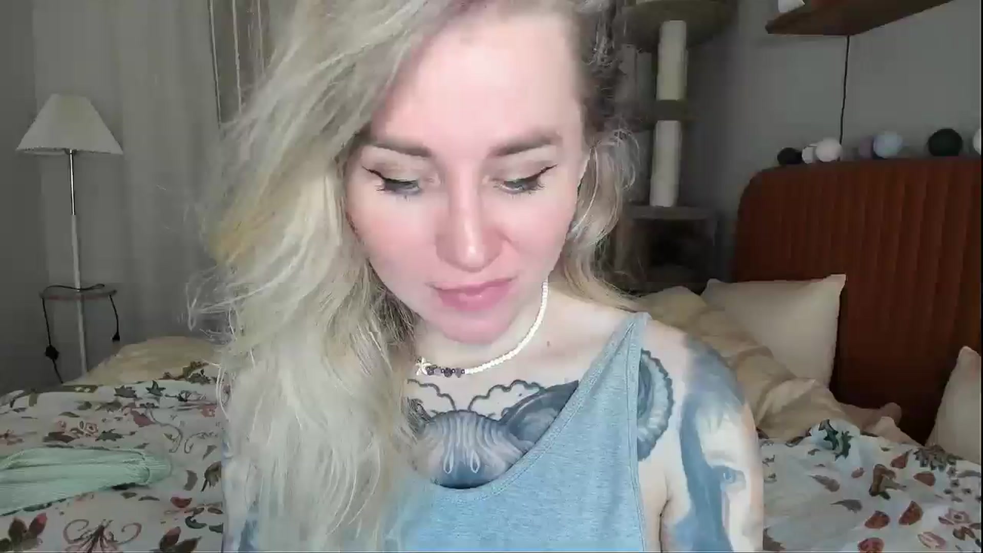 Gallery image thumbnail from Alexa_Smithhh's myfreecams stream on, 04/28/2026, 19:20 image 18 of 20