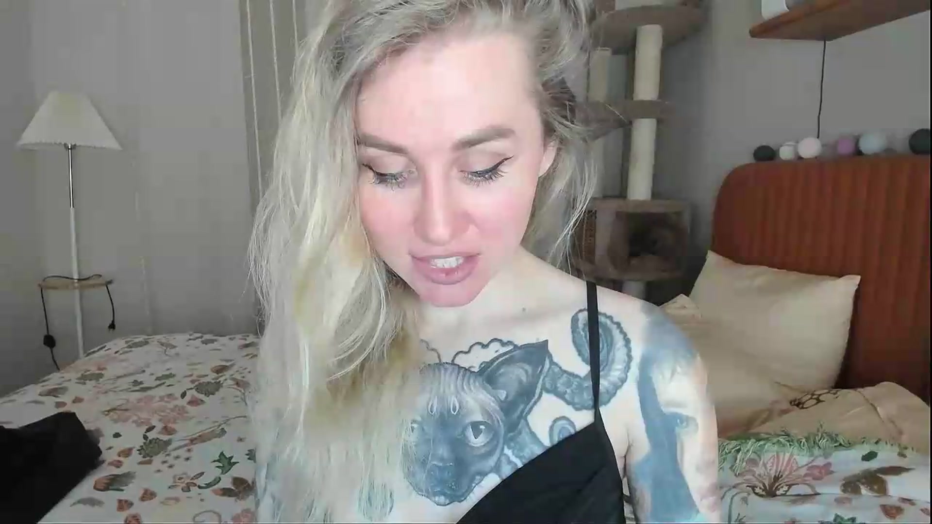 Gallery image thumbnail from Alexa_Smithhh's myfreecams stream on, 04/30/2026, 18:50 image 13 of 20