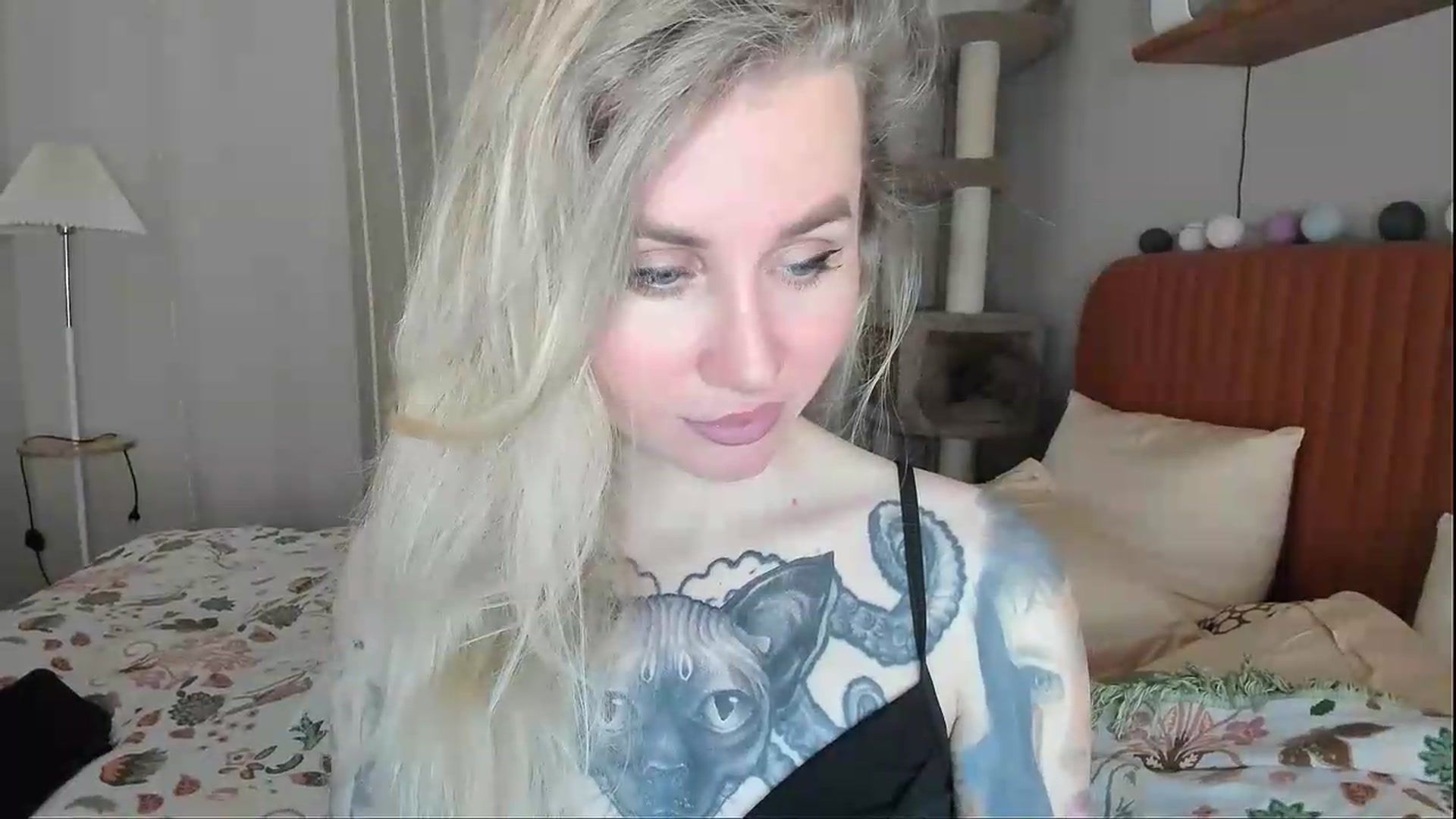 Gallery image thumbnail from Alexa_Smithhh's myfreecams stream on, 04/30/2026, 18:50 image 18 of 20