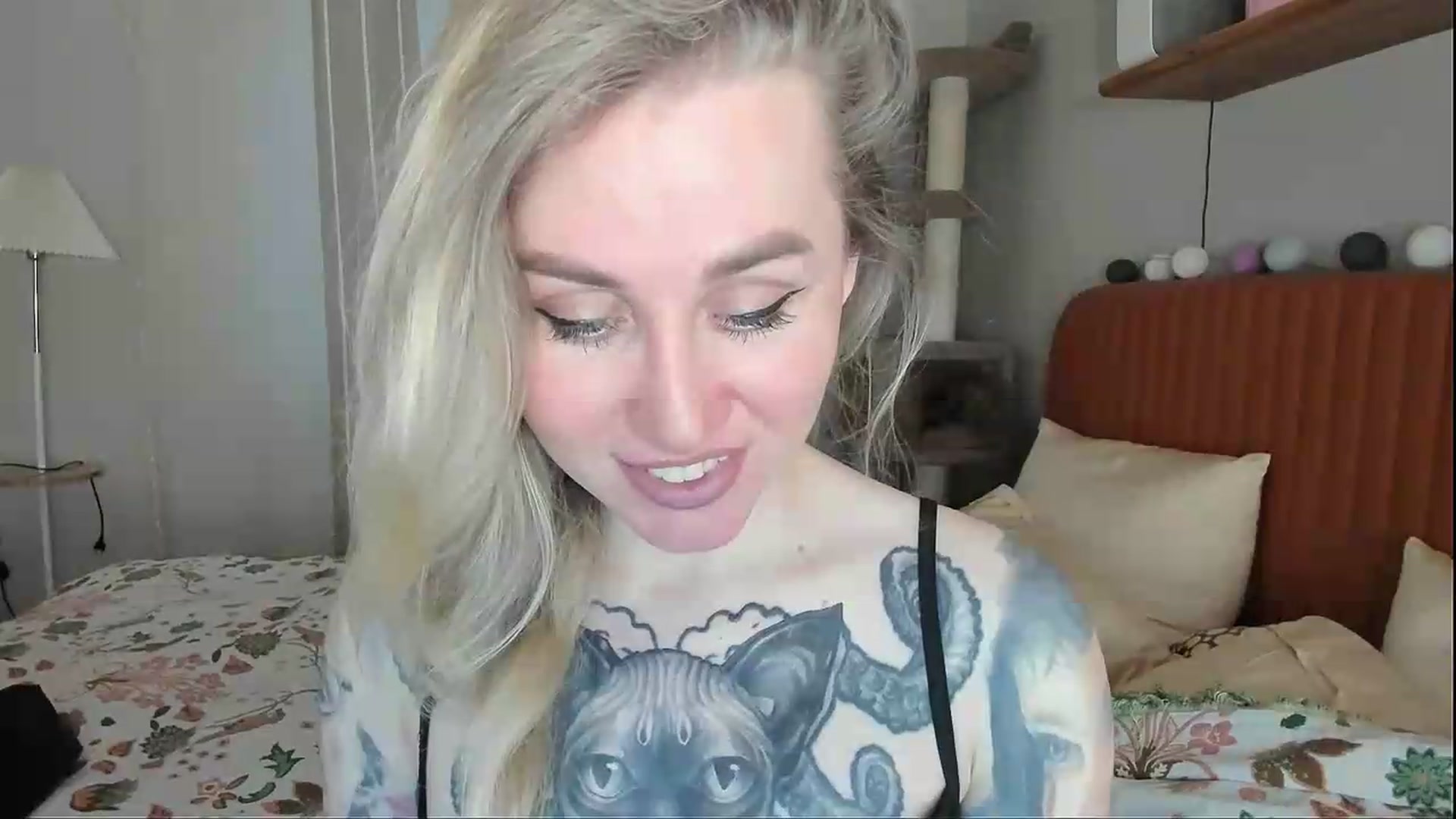Gallery image thumbnail from Alexa_Smithhh's myfreecams stream on, 04/30/2026, 18:50 image 4 of 20