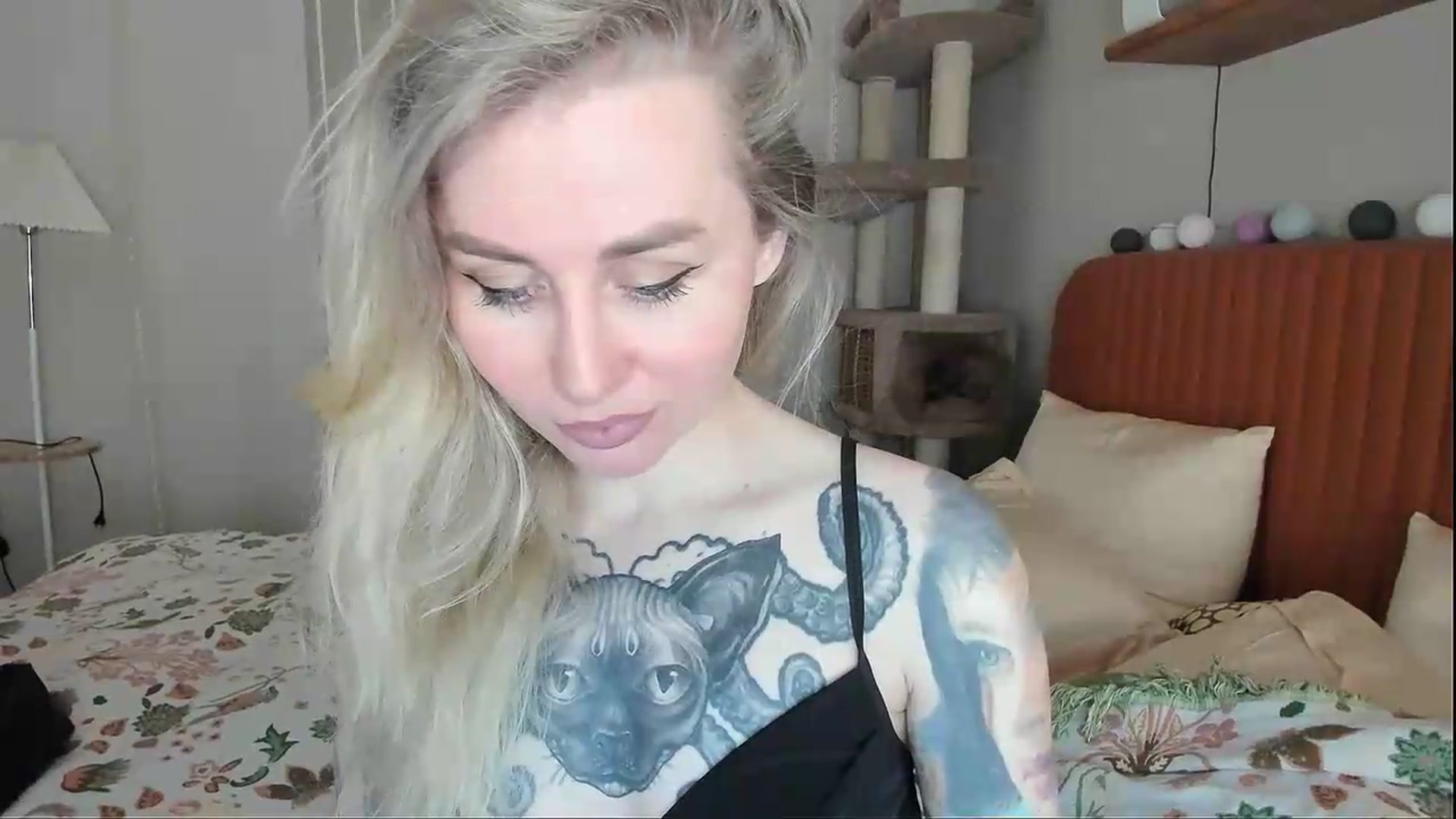 Gallery image thumbnail from Alexa_Smithhh's myfreecams stream on, 04/30/2026, 18:50 image 11 of 20