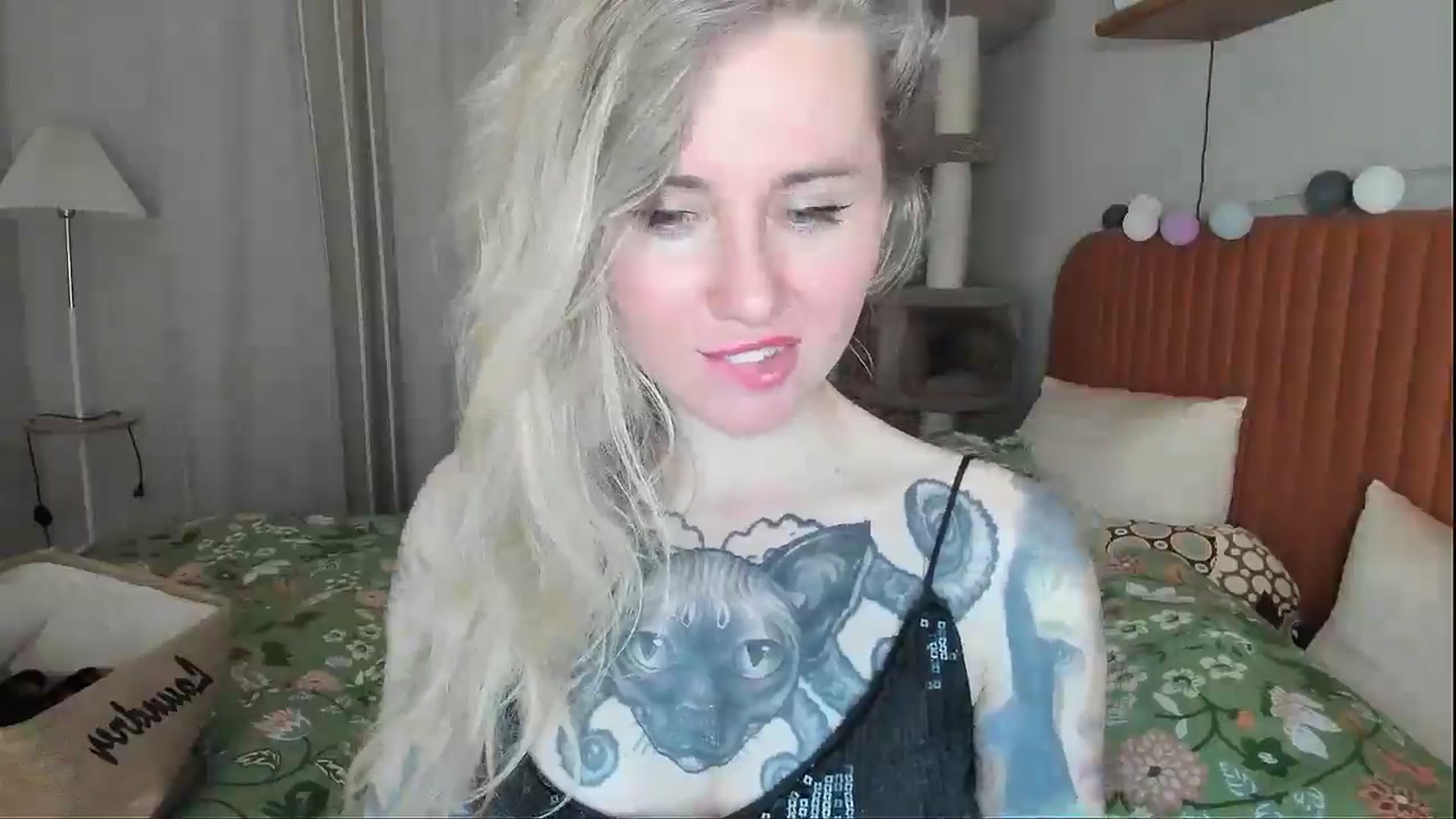 Gallery image thumbnail from Alexa_Smithhh's myfreecams stream on, 05/05/2026, 20:33 image 14 of 20