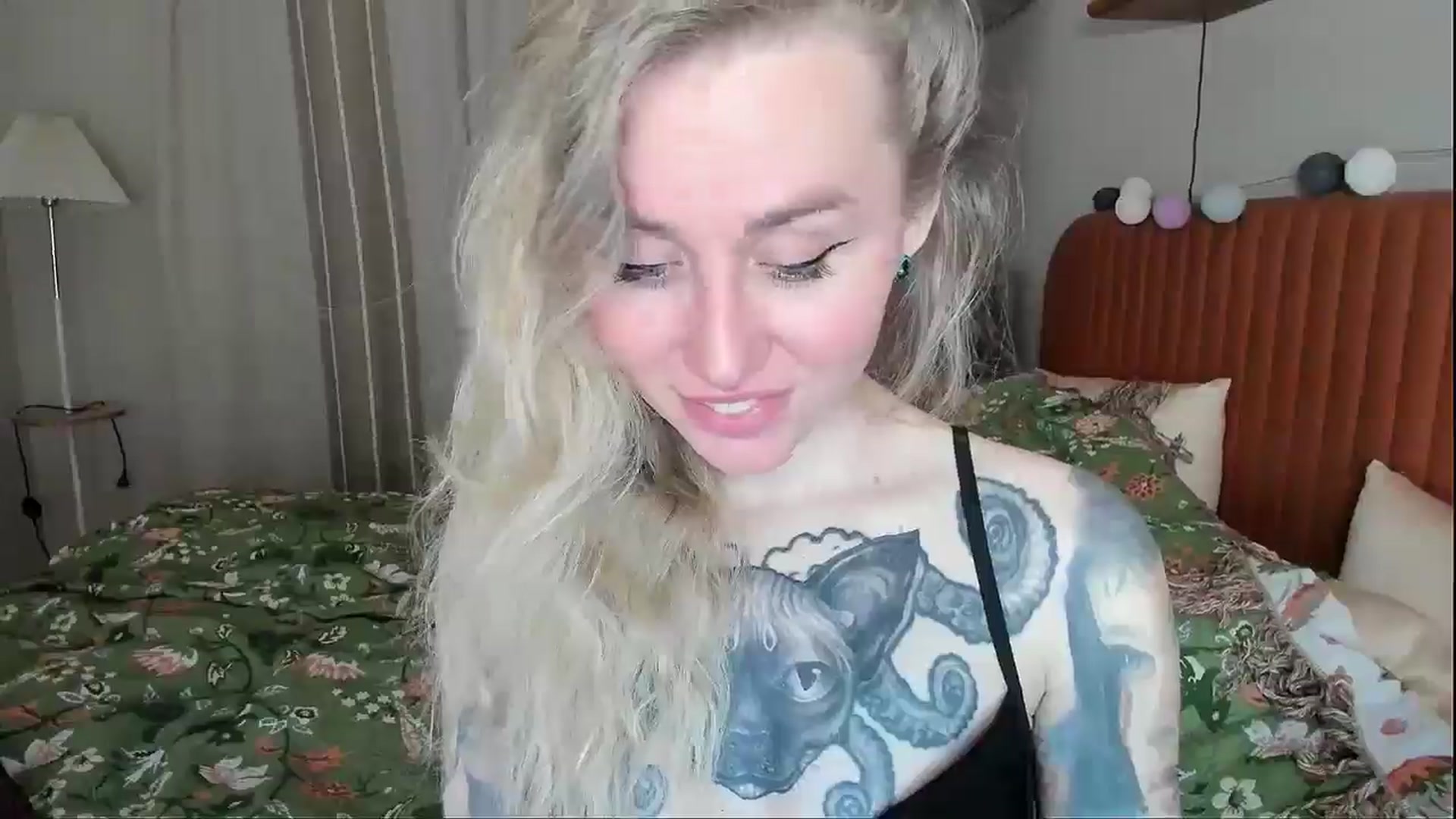 Gallery image thumbnail from Alexa_Smithhh's myfreecams stream on, 05/08/2026, 20:00 image 18 of 20
