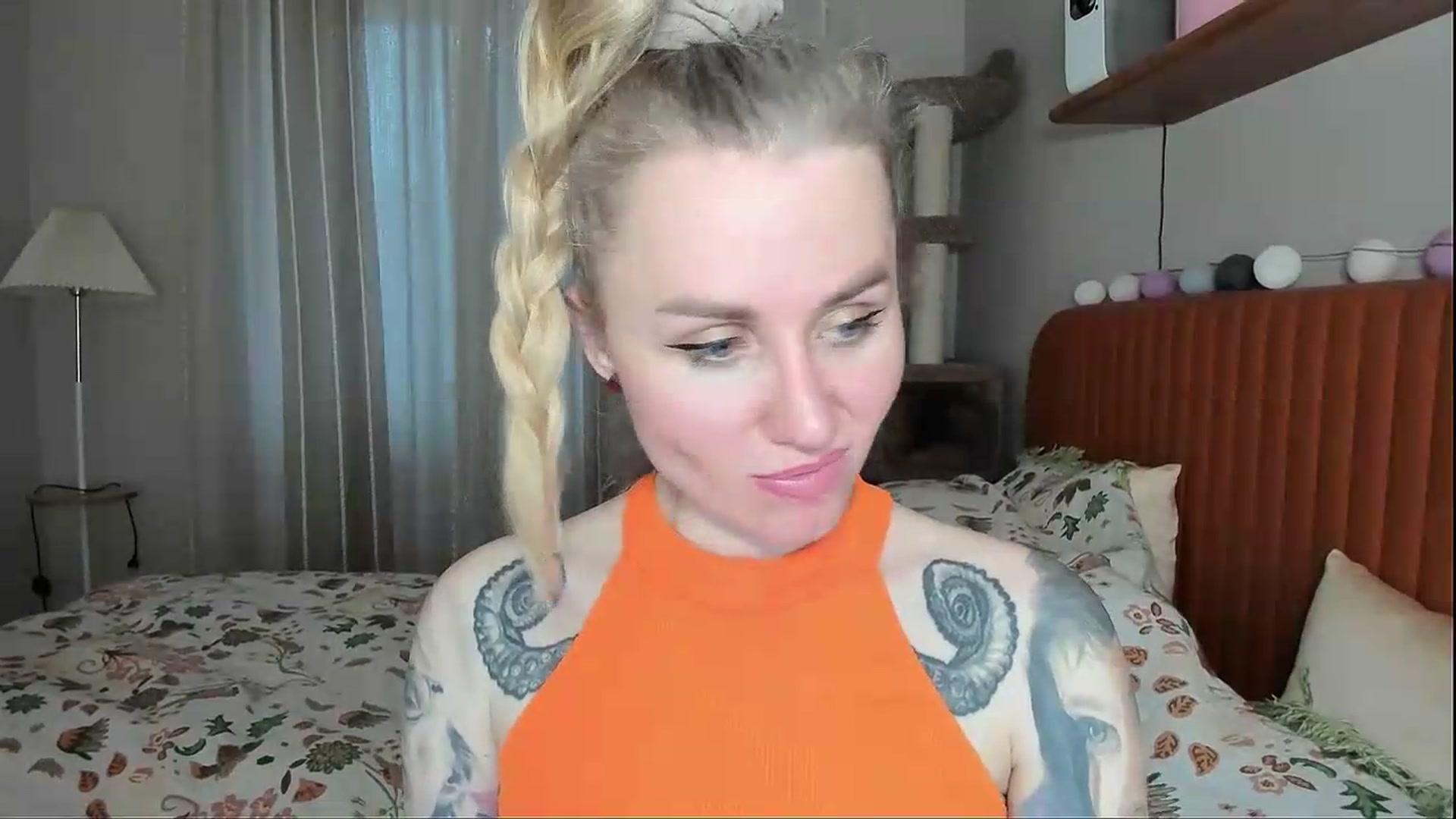 Gallery image thumbnail from Alexa_Smithhh's myfreecams stream on, 05/12/2026, 19:05 image 6 of 20