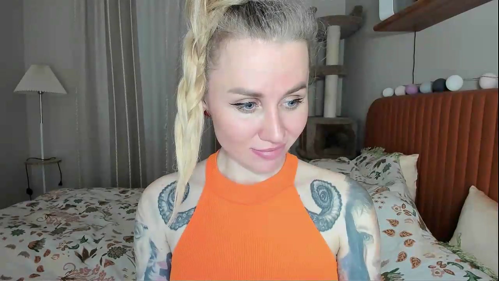 Gallery image thumbnail from Alexa_Smithhh's myfreecams stream on, 05/12/2026, 19:05 image 17 of 20