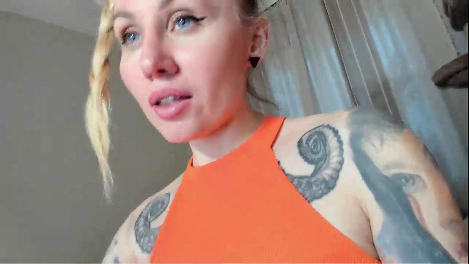 Gallery image thumbnail from Alexa_Smithhh's myfreecams stream on, 05/12/2026, 19:05 image 8 of 20